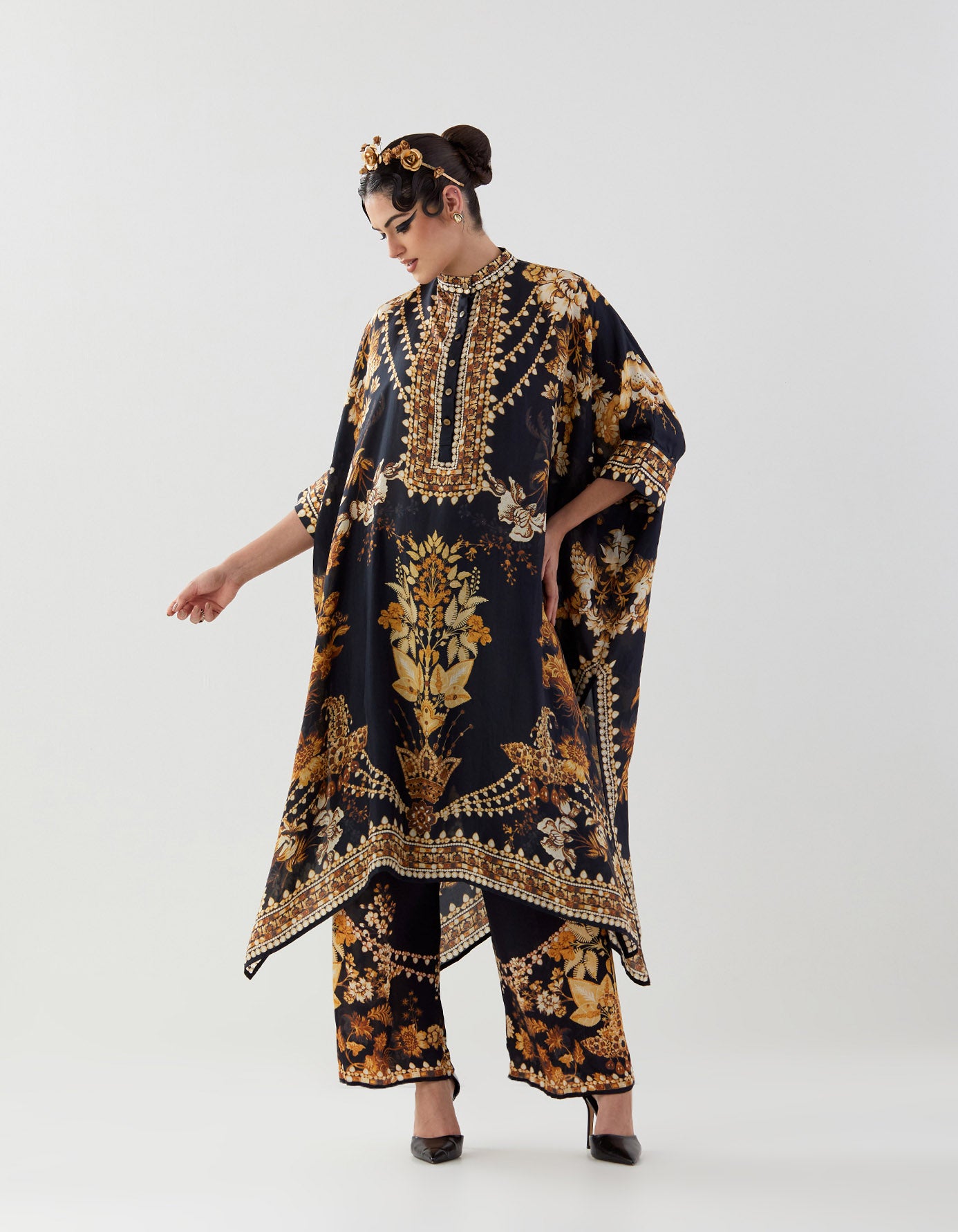 Nizam : Chantelle - Black/Gold