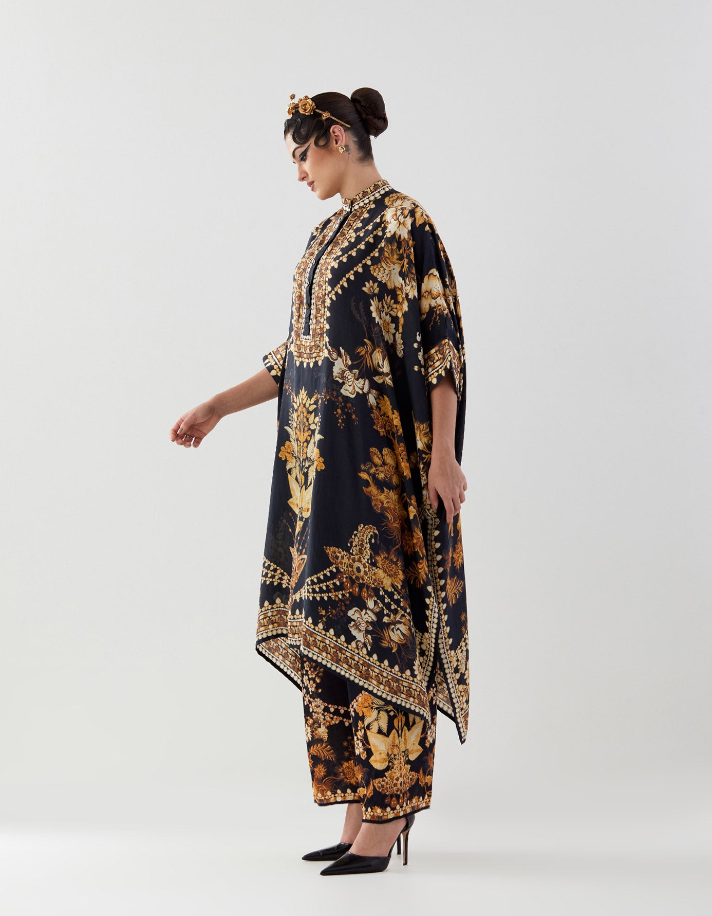 Nizam : Chantelle - Black/Gold