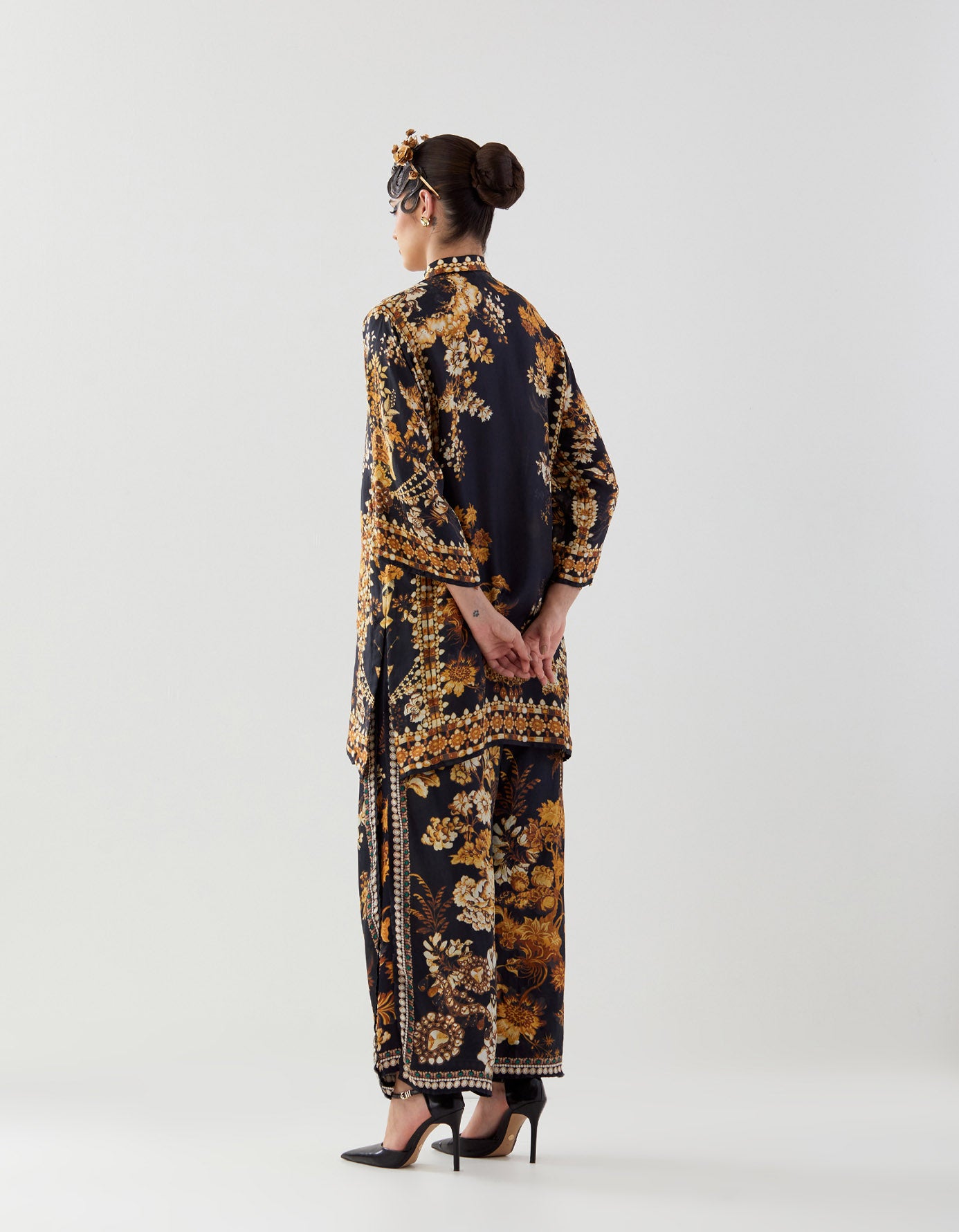 Nizam : Ghazal/Gloria - Black/Gold