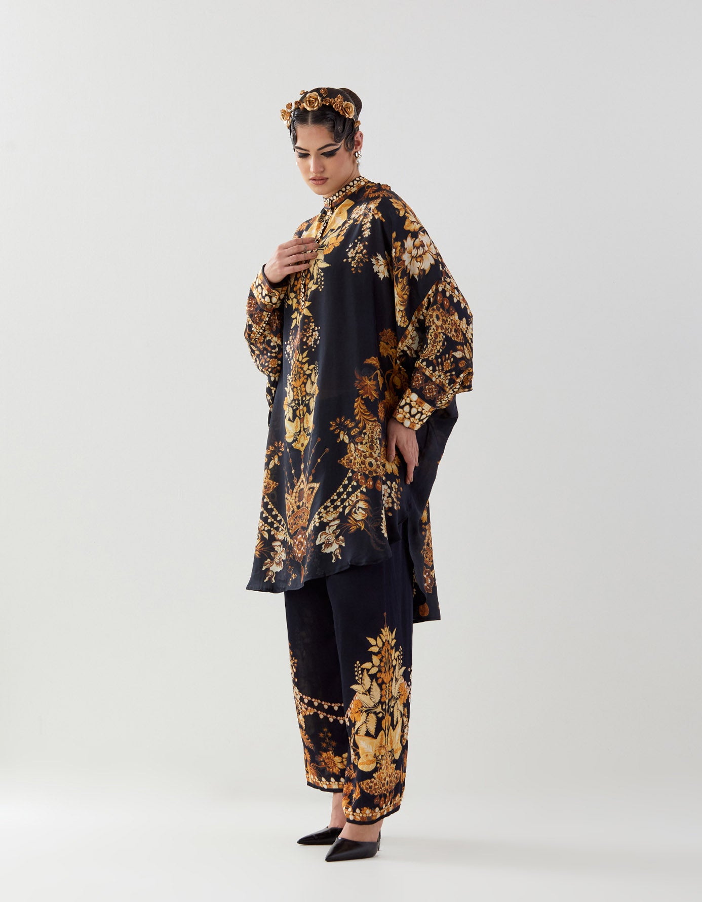 Nizam : Mabel - Black/Gold