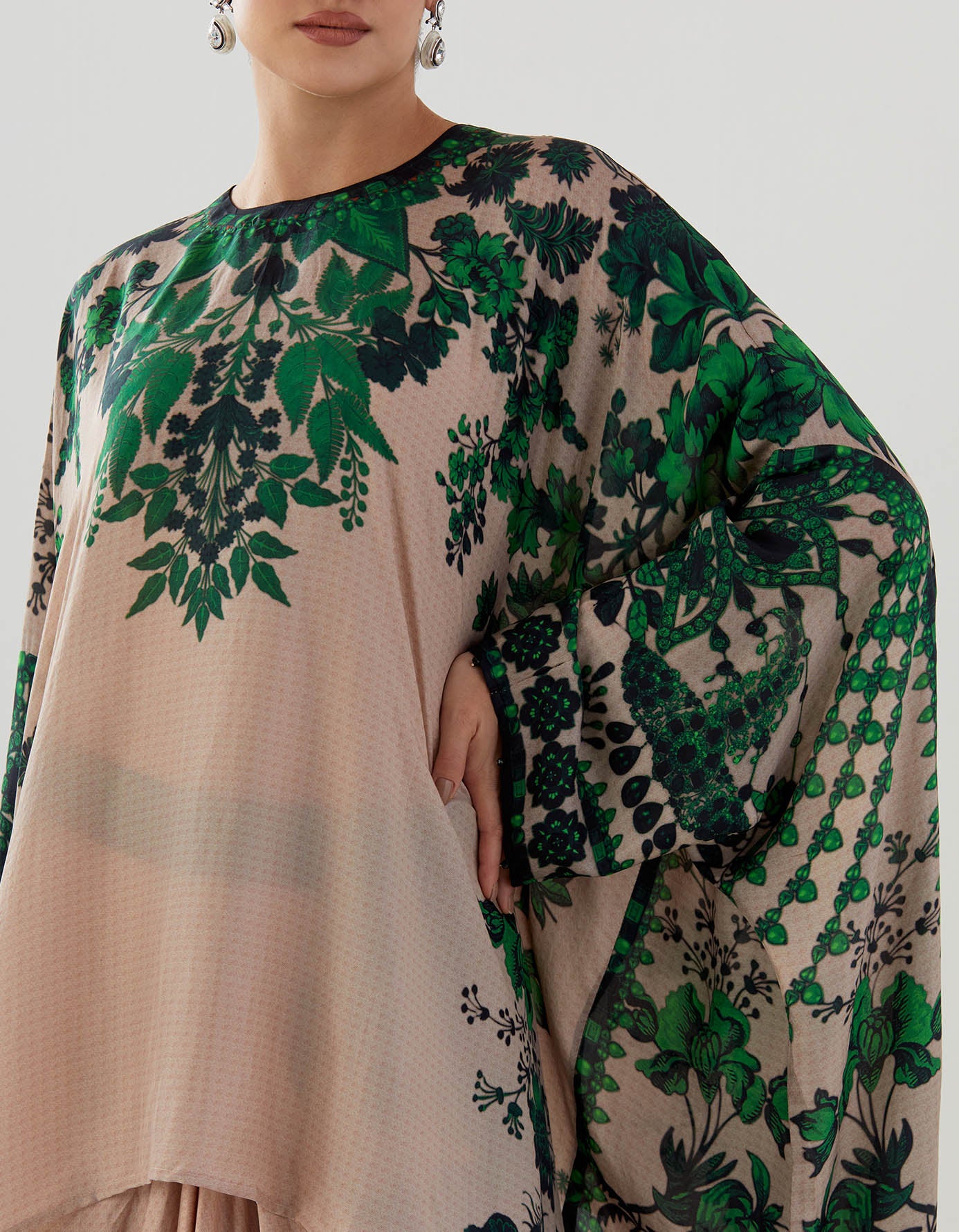 Nizam : Insha - Nude/Emerald