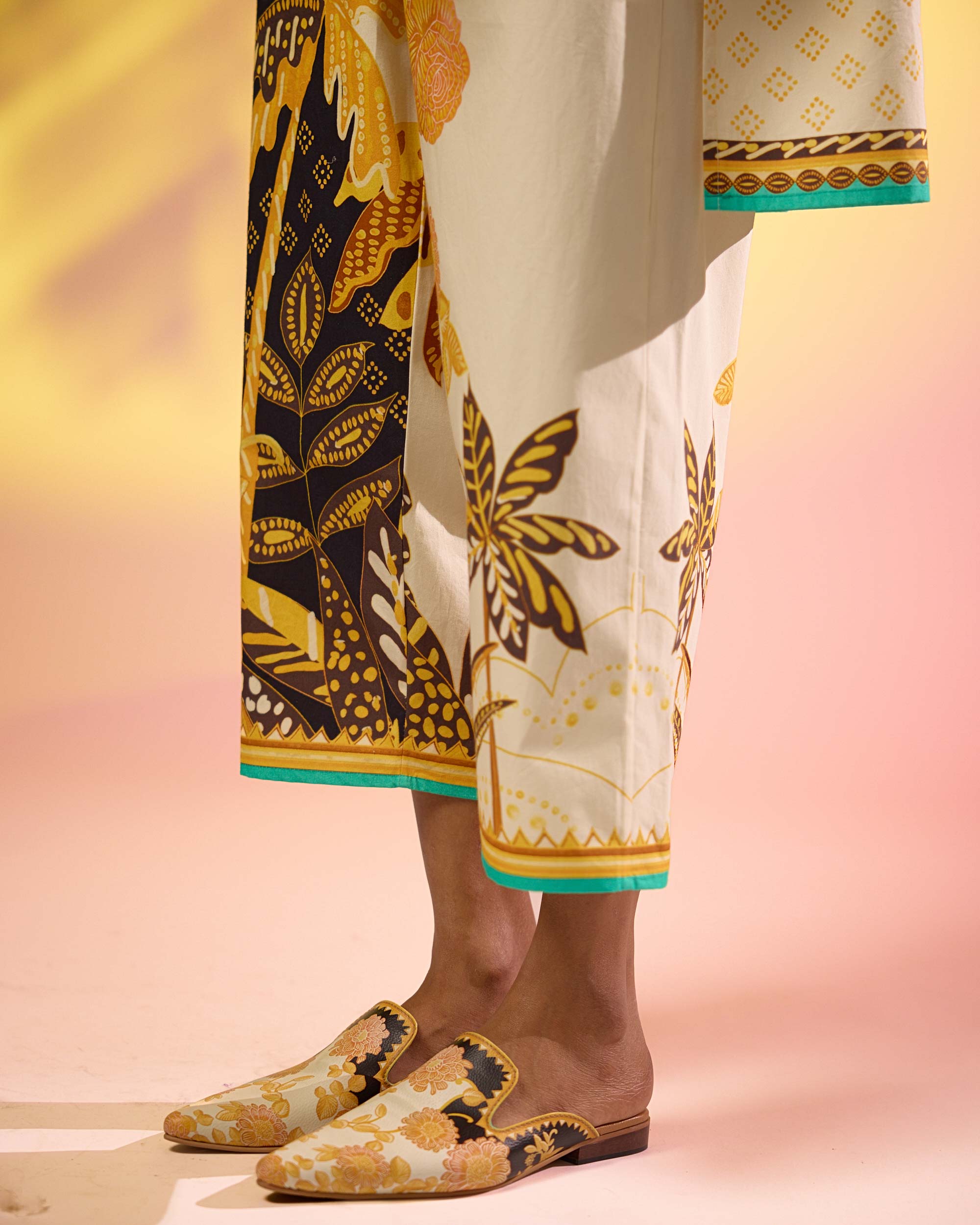 Jamaica : Nadia - Ivory/Yellow