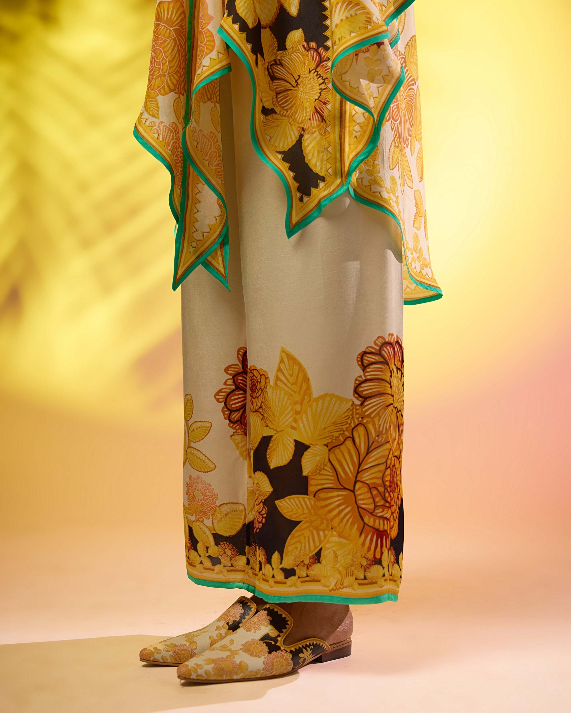 Jamaica : Inayat - Ivory/Yellow