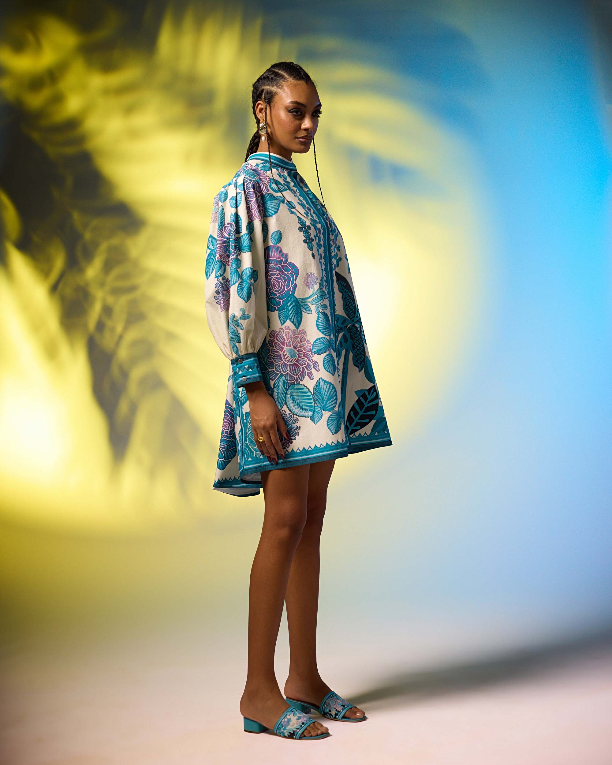Jamaica : Sophia - Ivory/Blue