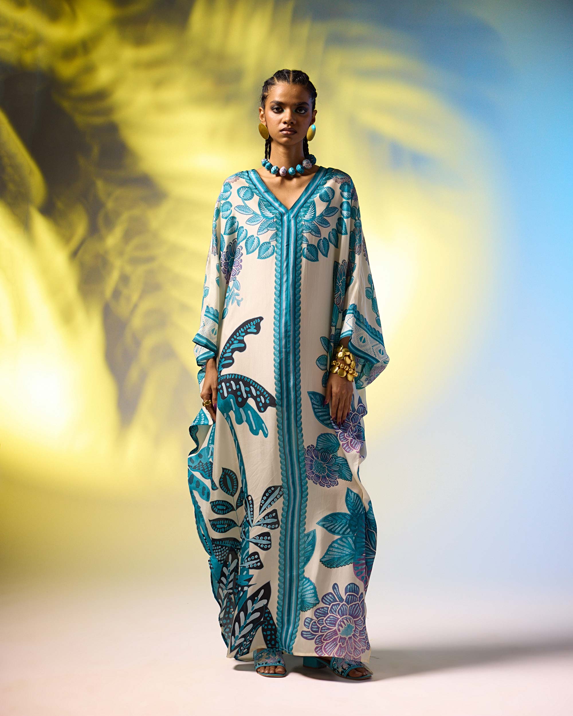 Jamaica : Verusha - Ivory/Blue