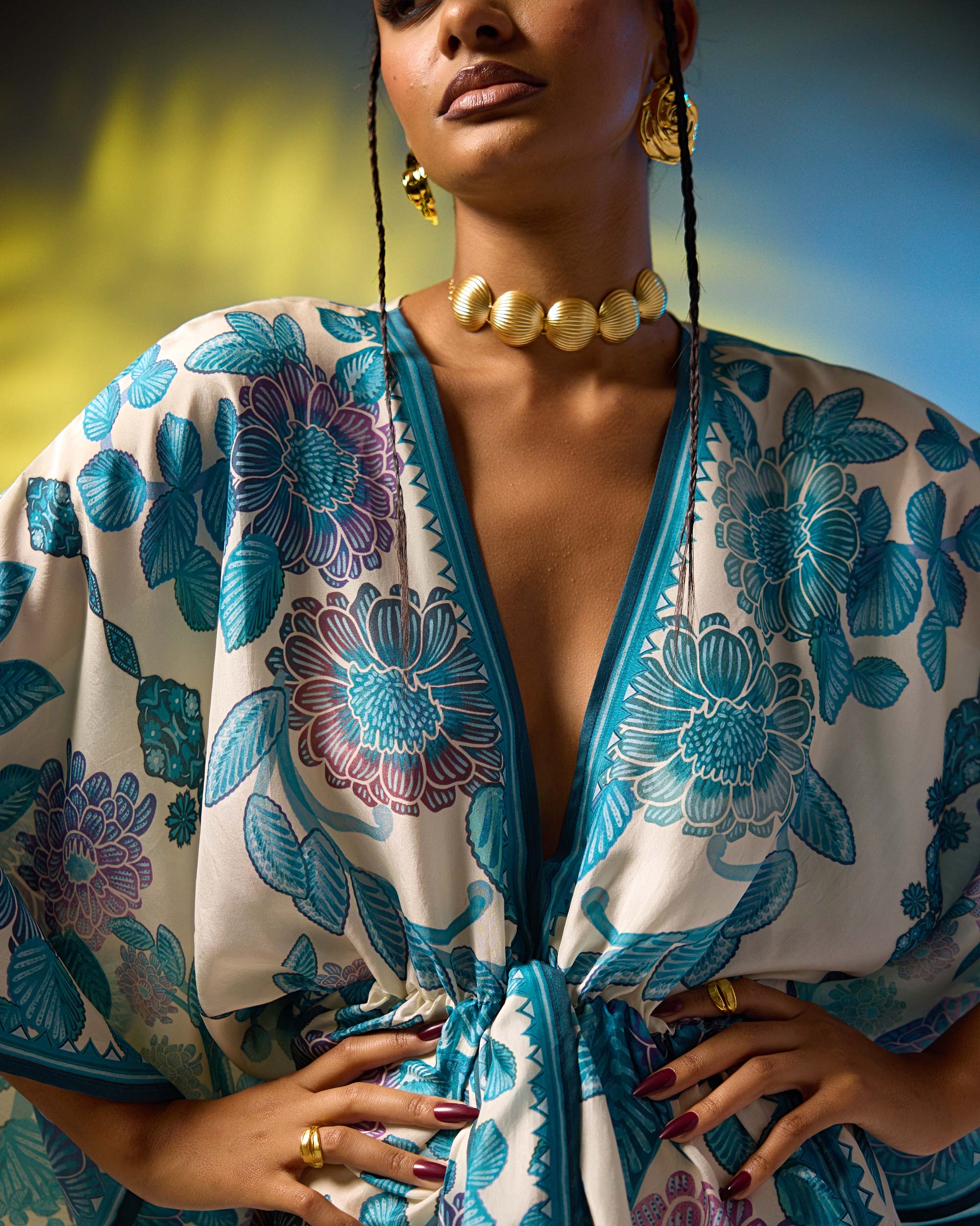 Jamaica : Inayat - Ivory/Blue
