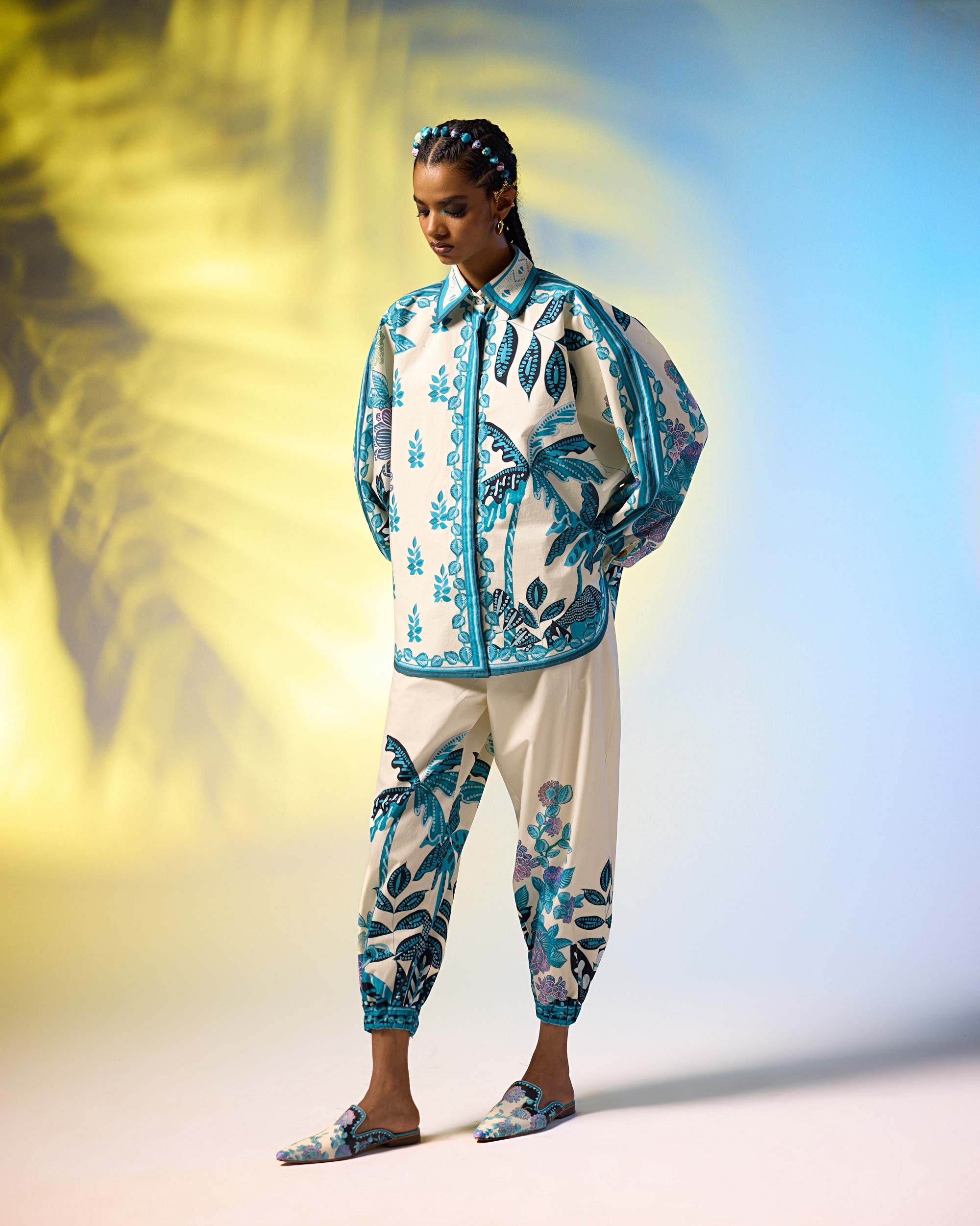 Jamaica : Faiza - Ivory/Blue