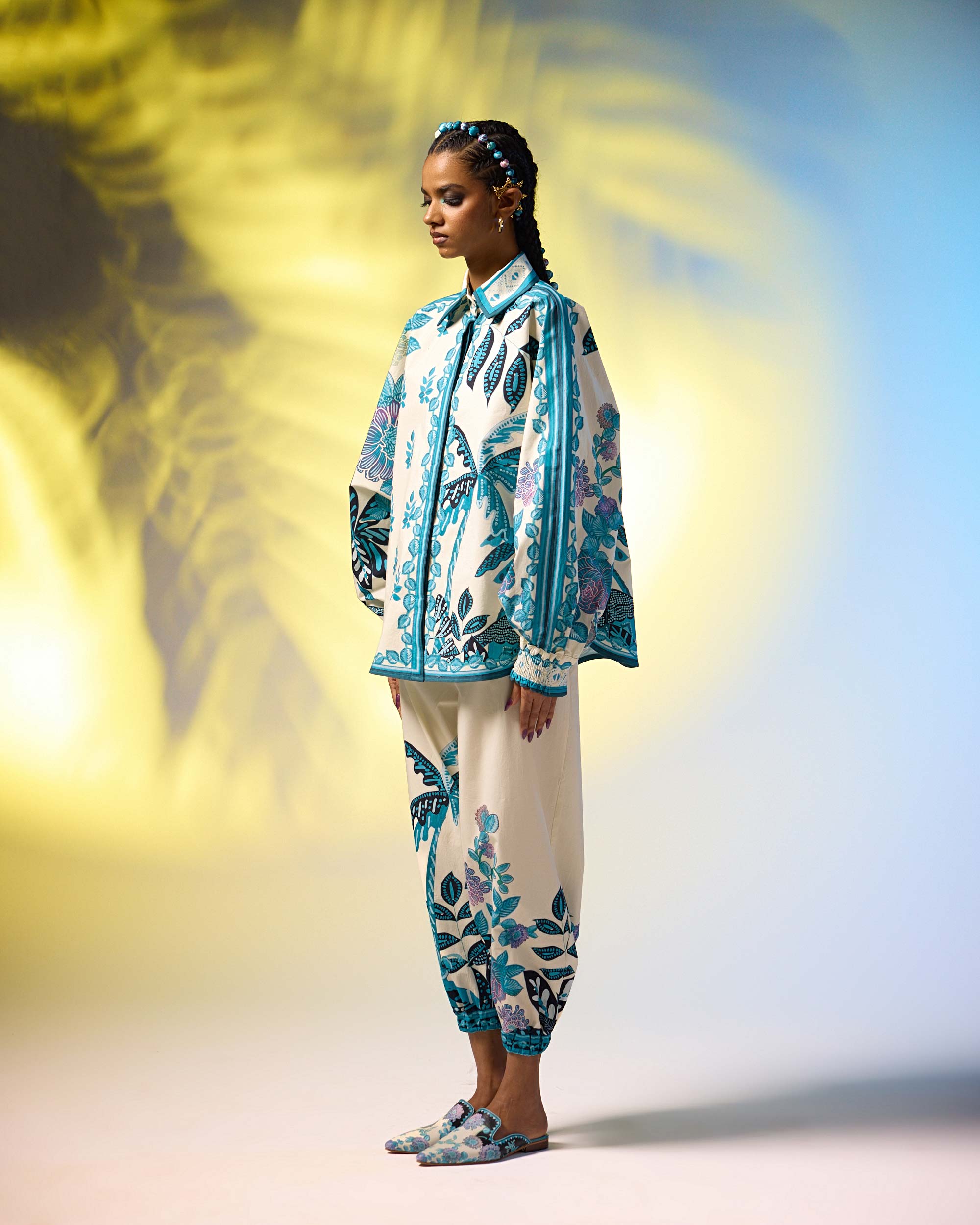 Jamaica : Faiza - Ivory/Blue