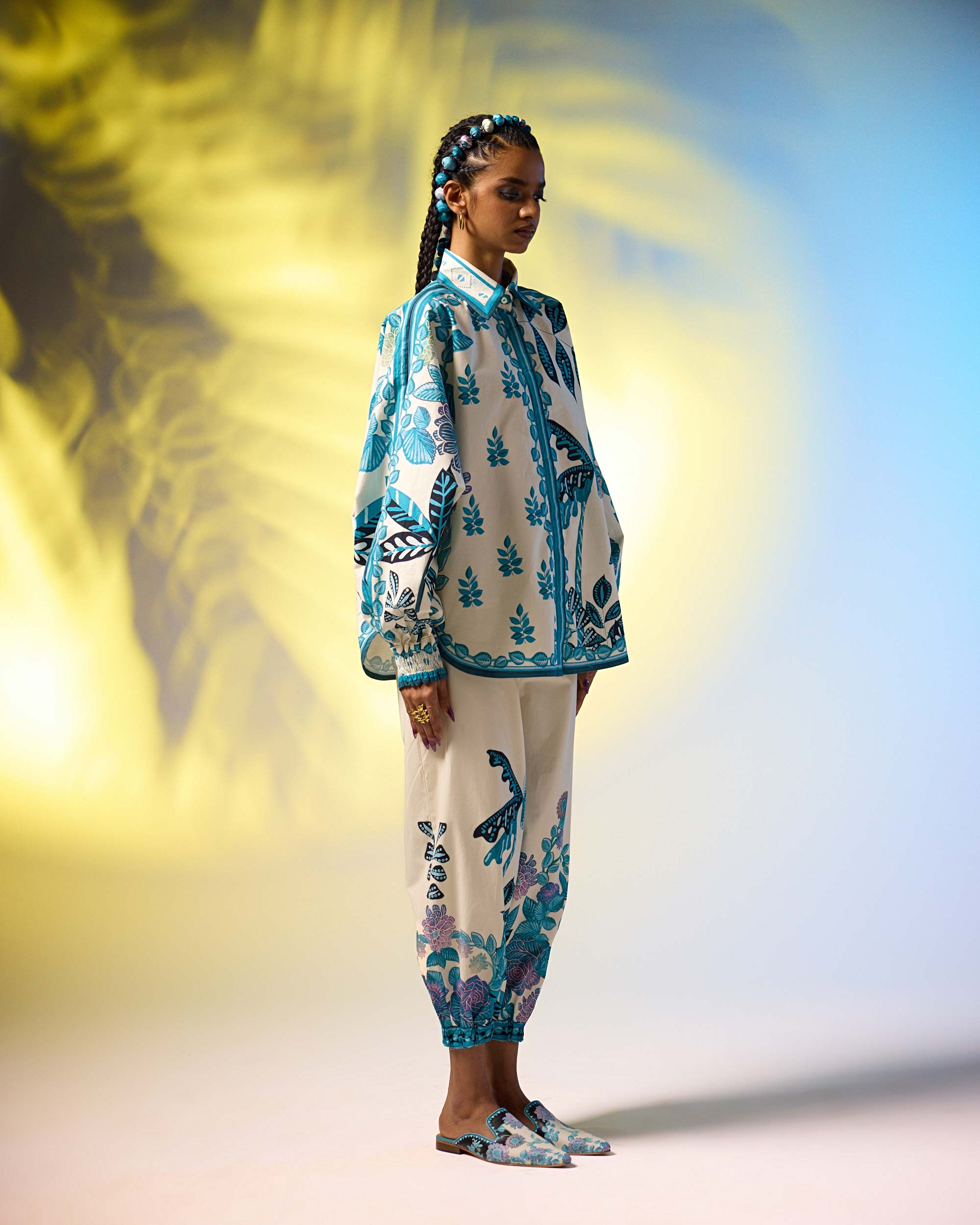 Jamaica : Faiza - Ivory/Blue