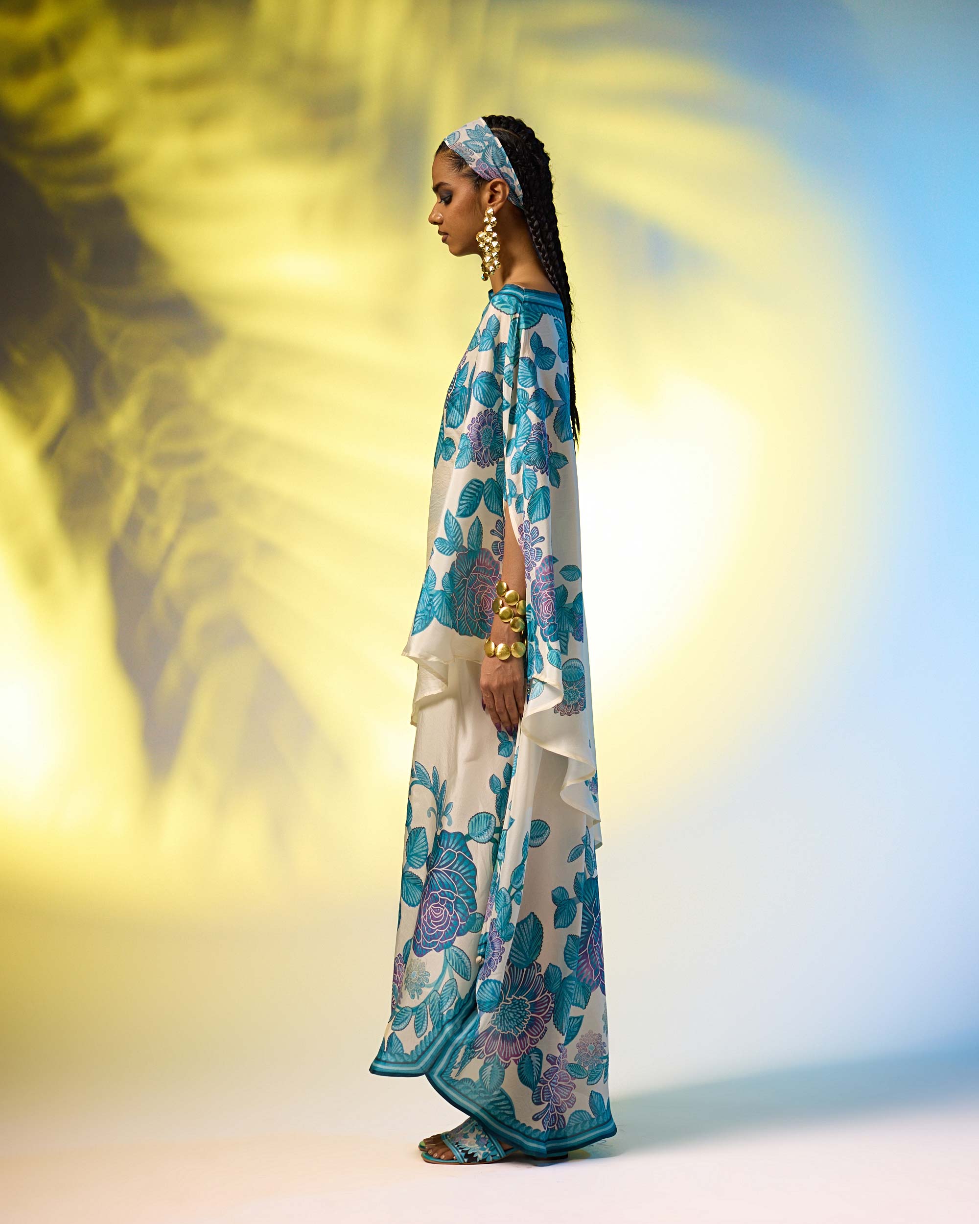 Jamaica : Kamini - Ivory/Blue