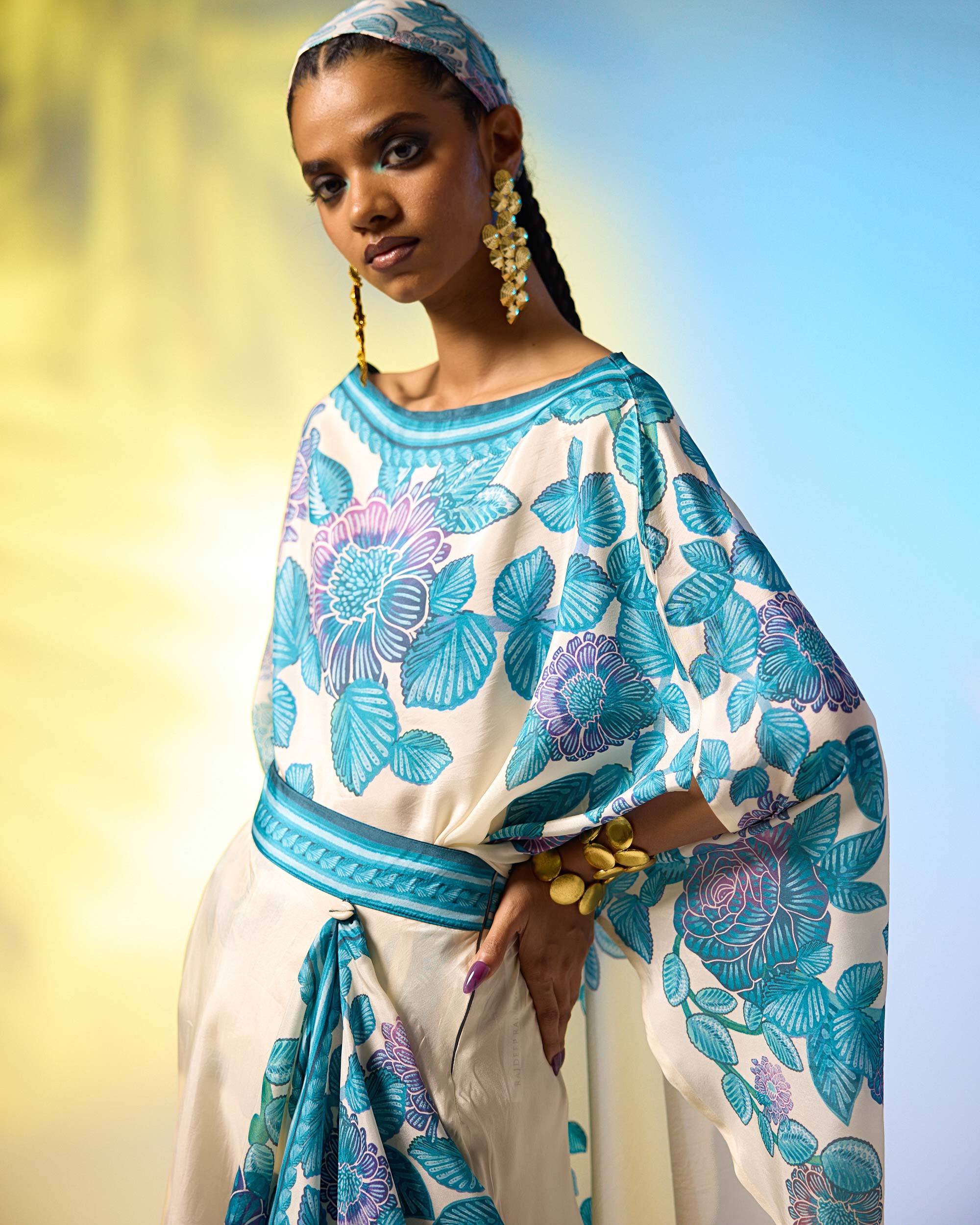 Jamaica : Kamini - Ivory/Blue