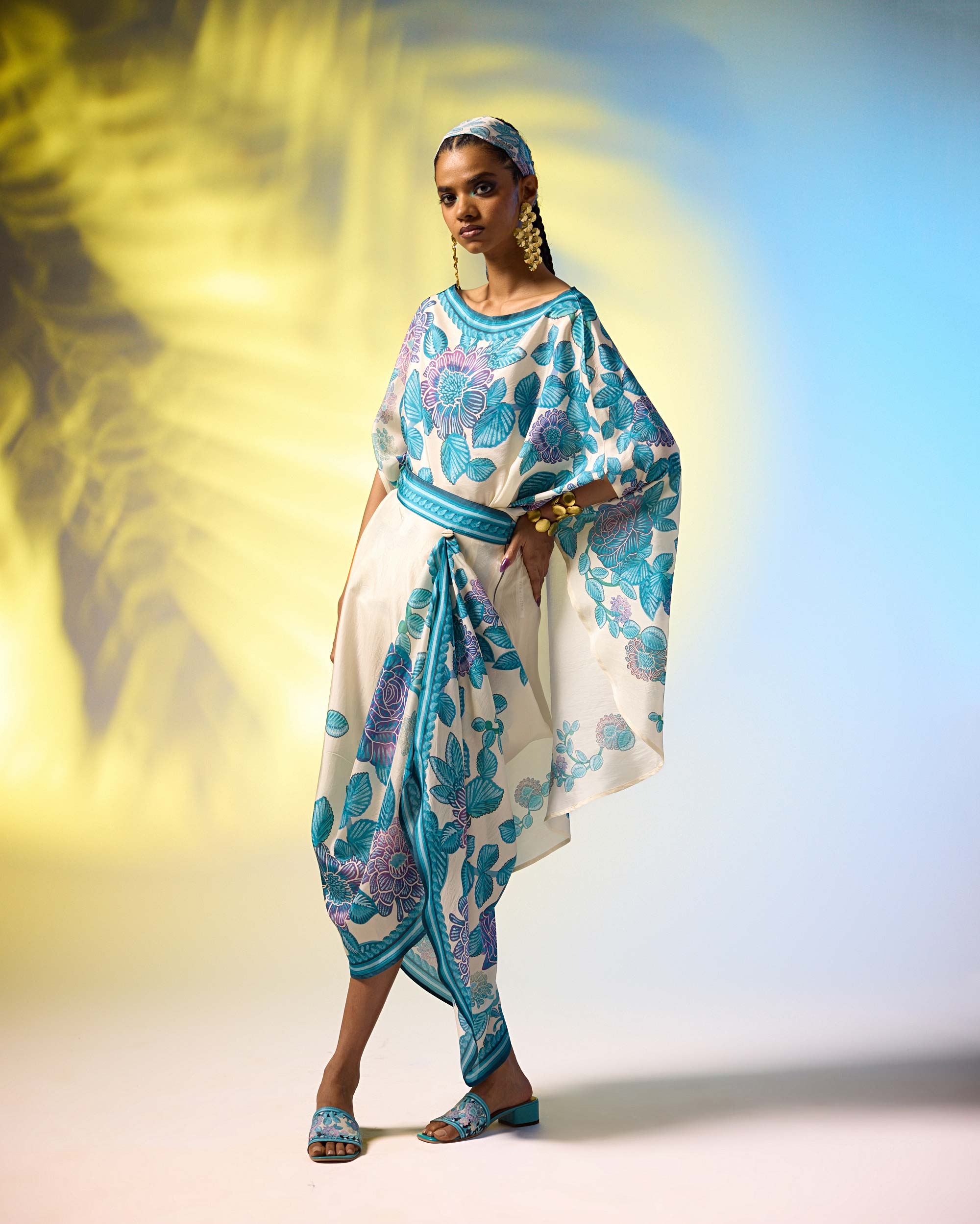 Jamaica : Kamini - Ivory/Blue