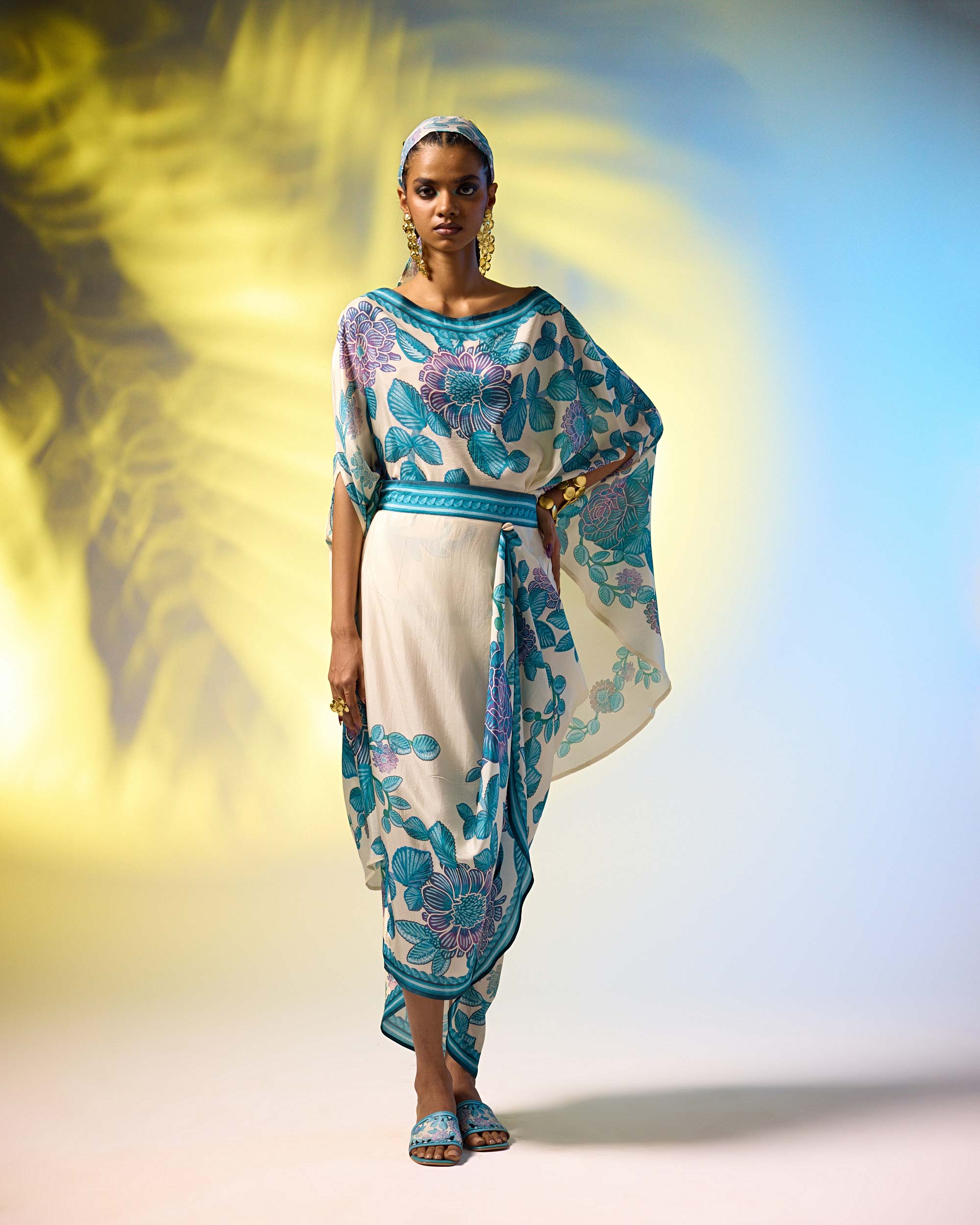 Jamaica : Kamini - Ivory/Blue