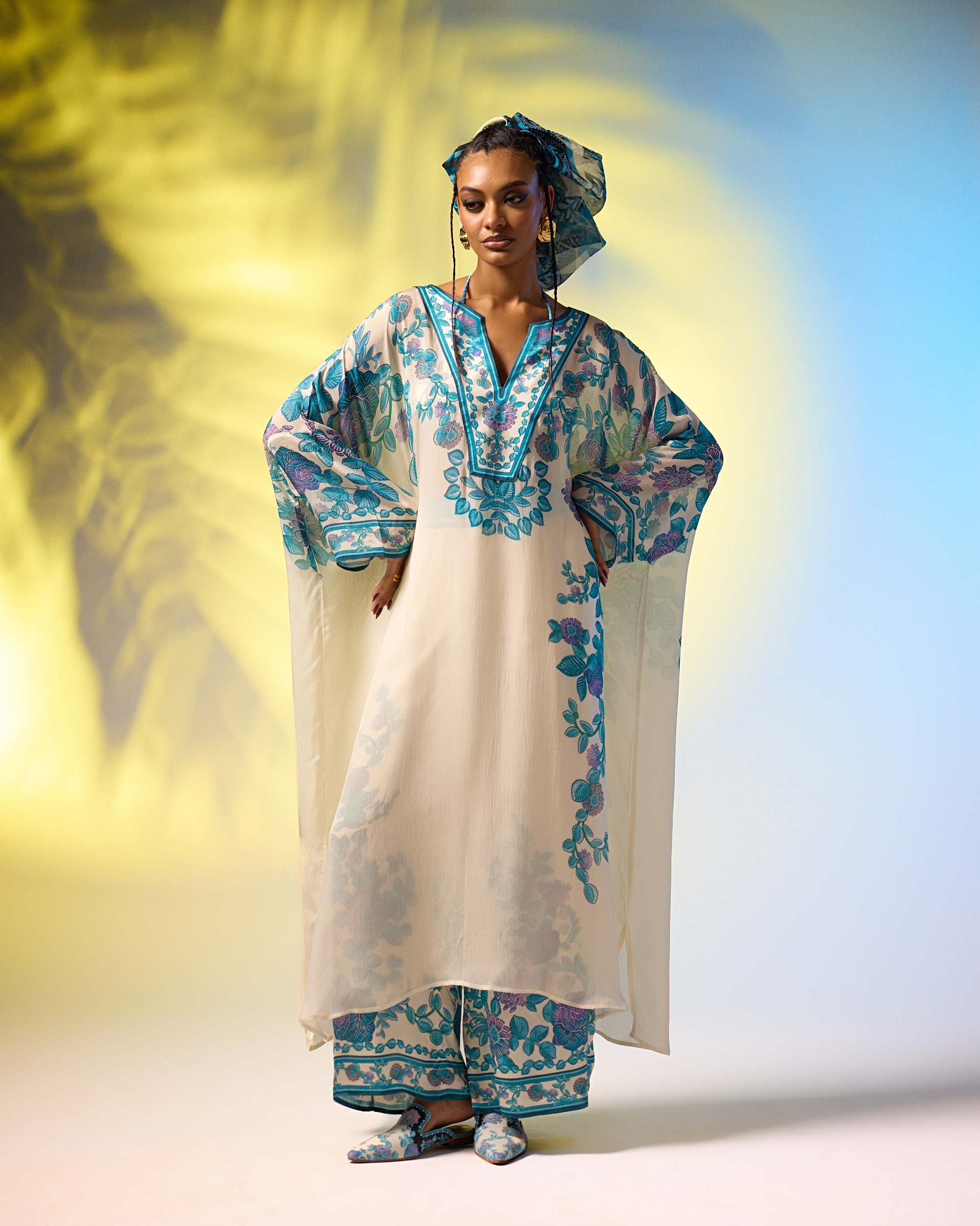 Jamaica : Vienna - Ivory/Blue