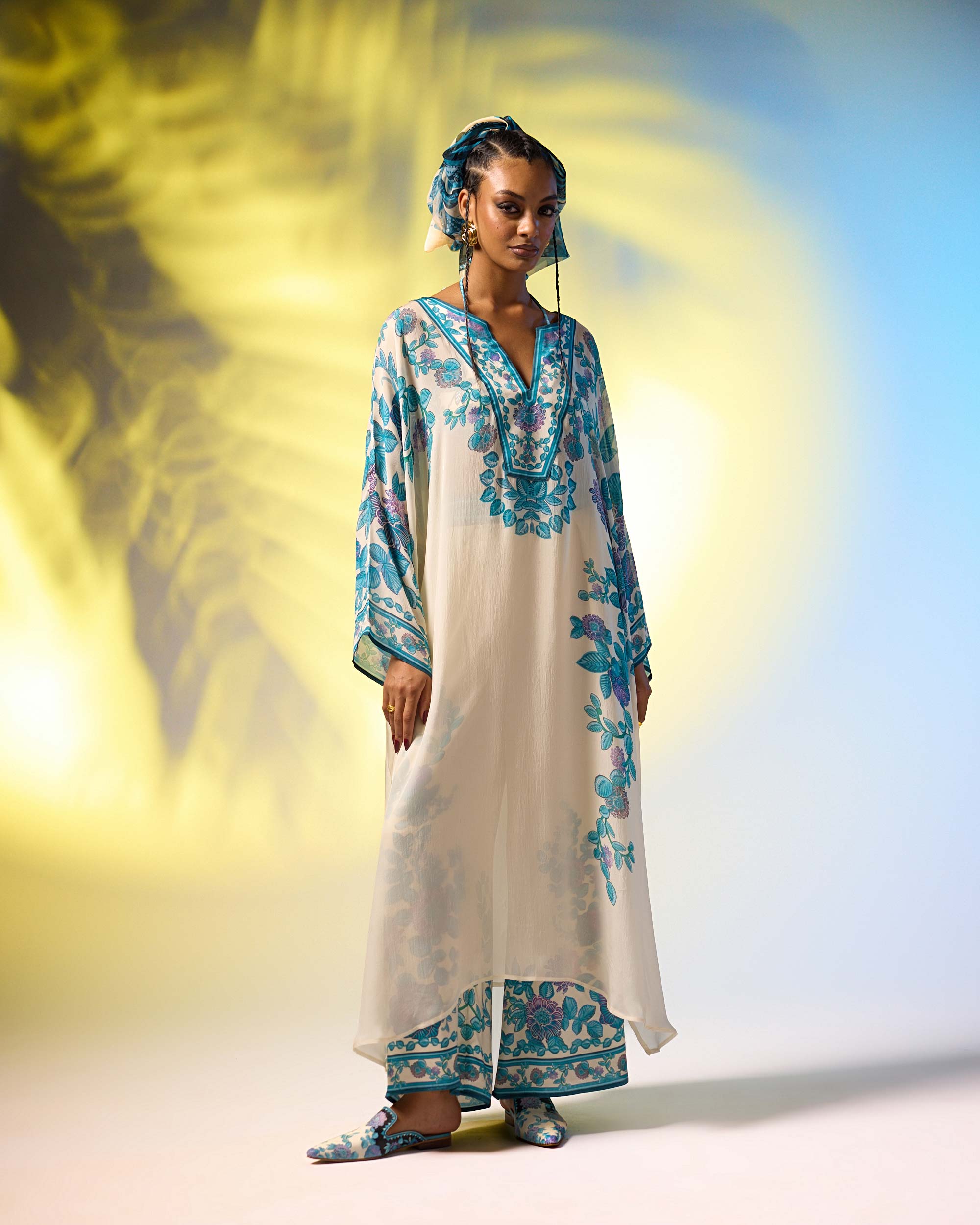 Jamaica : Vienna - Ivory/Blue