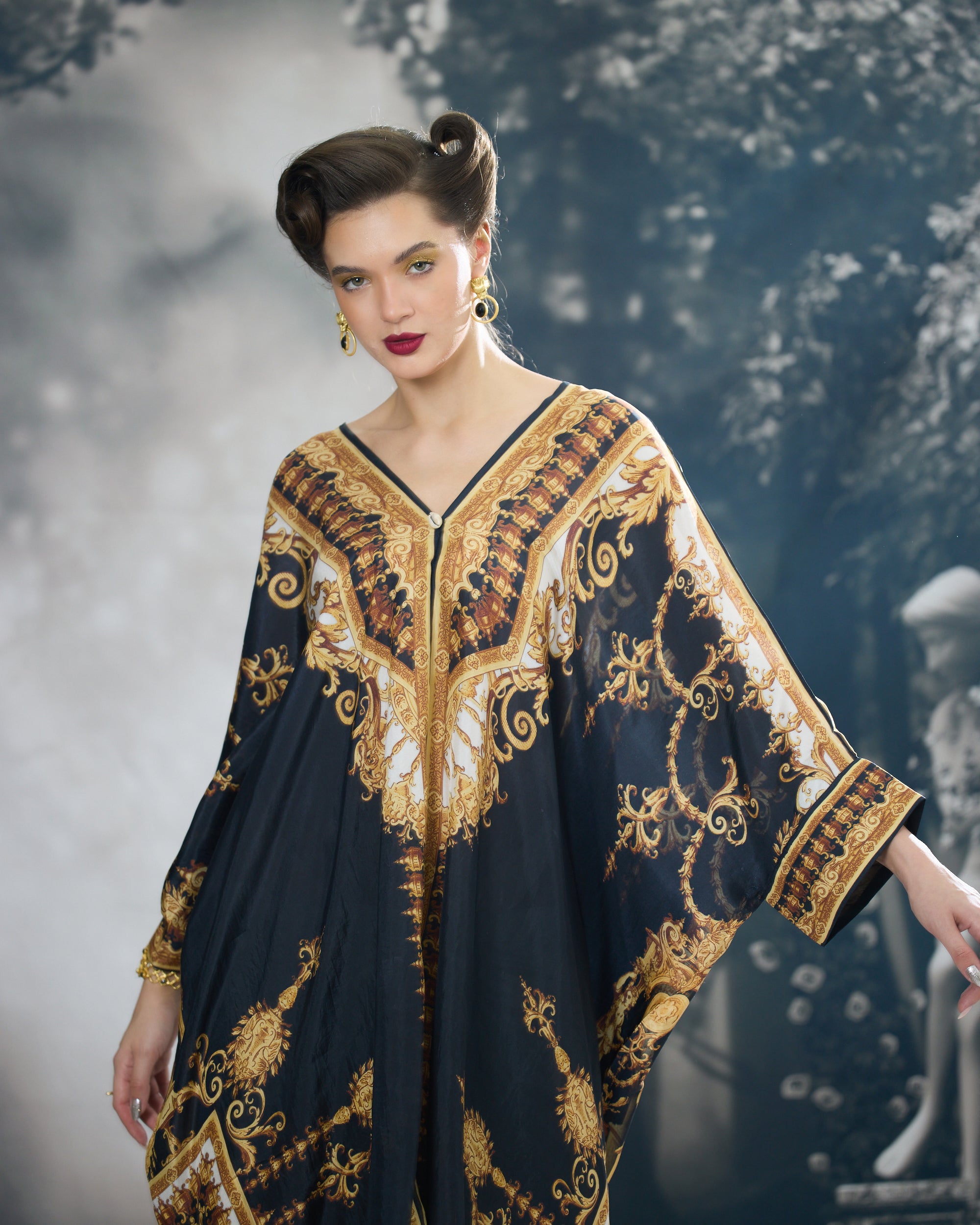 Rome : Dalilah/Surilee - Black/Gold