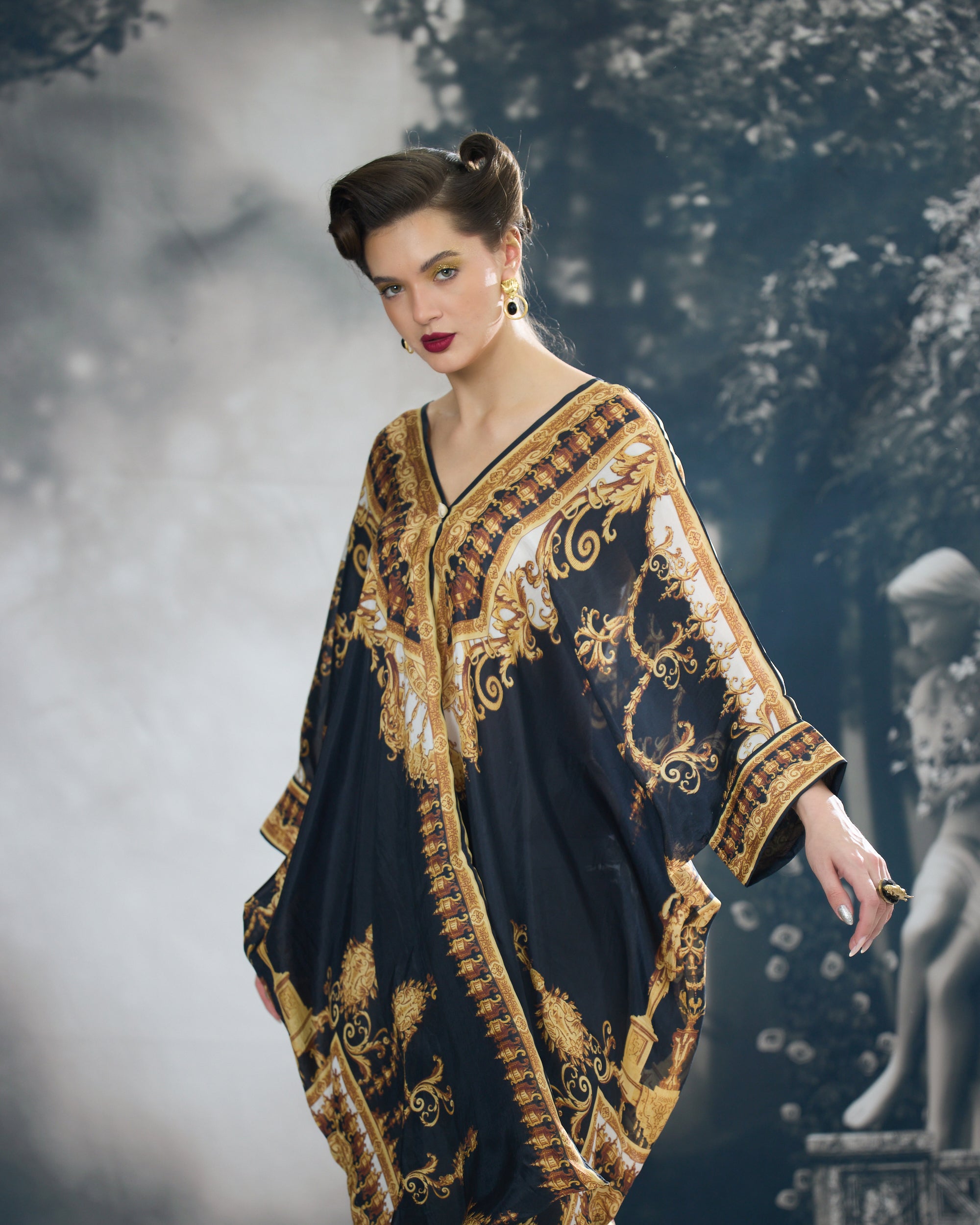 Rome : Dalilah/Surilee - Black/Gold