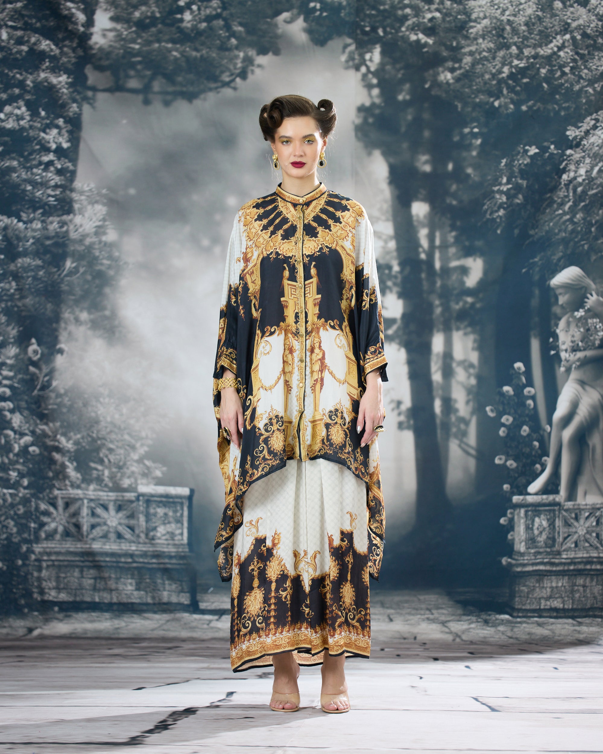 Rome : Dakota/Surilee - Black/Gold