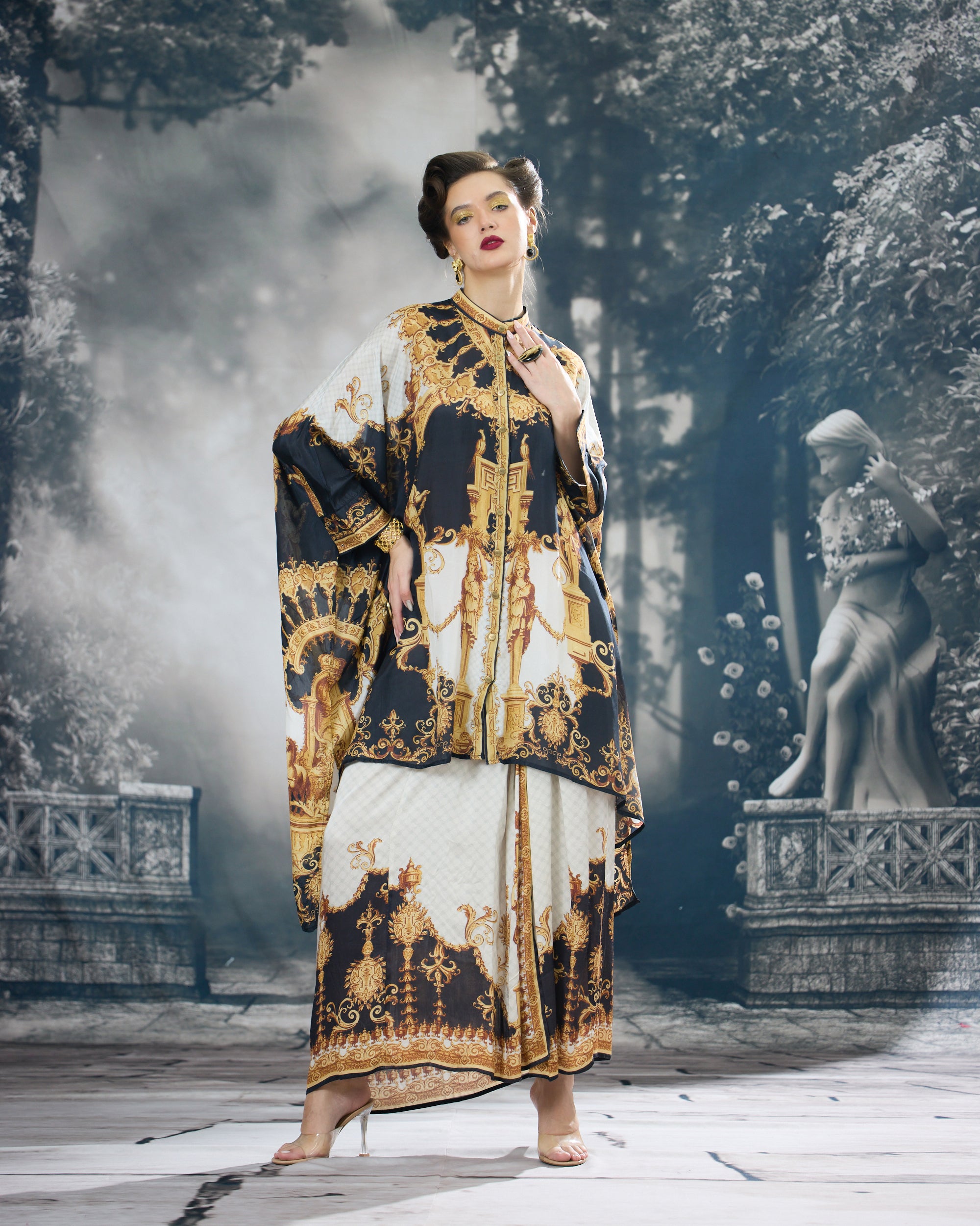 Rome : Dakota/Surilee - Black/Gold