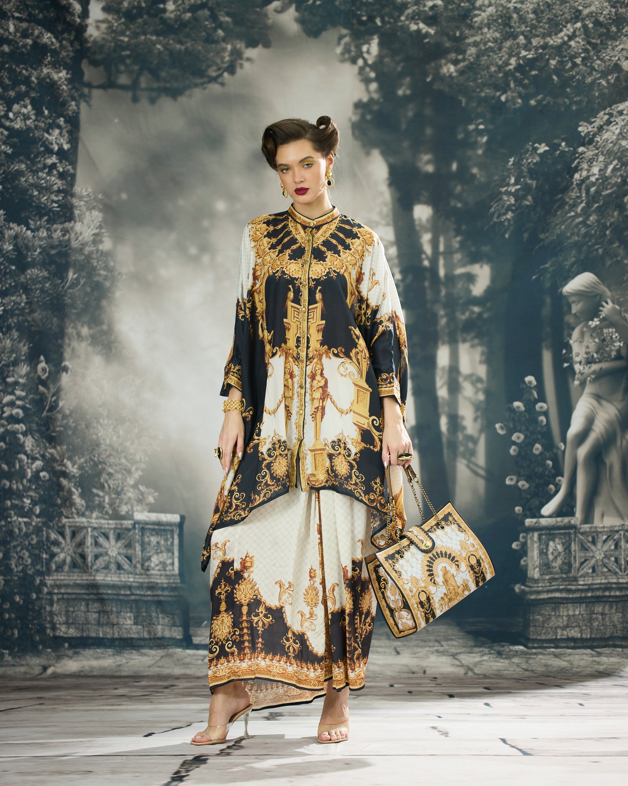 Rome : Dakota/Surilee - Black/Gold