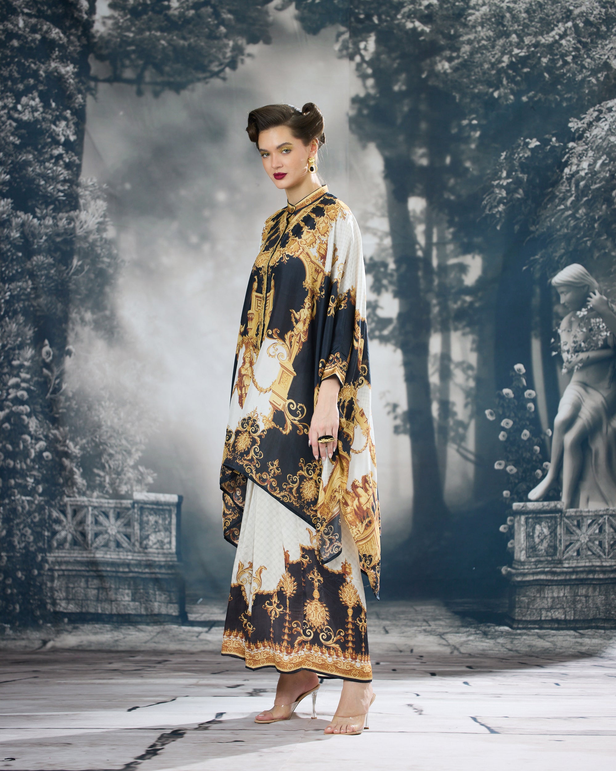 Rome : Dakota/Surilee - Black/Gold