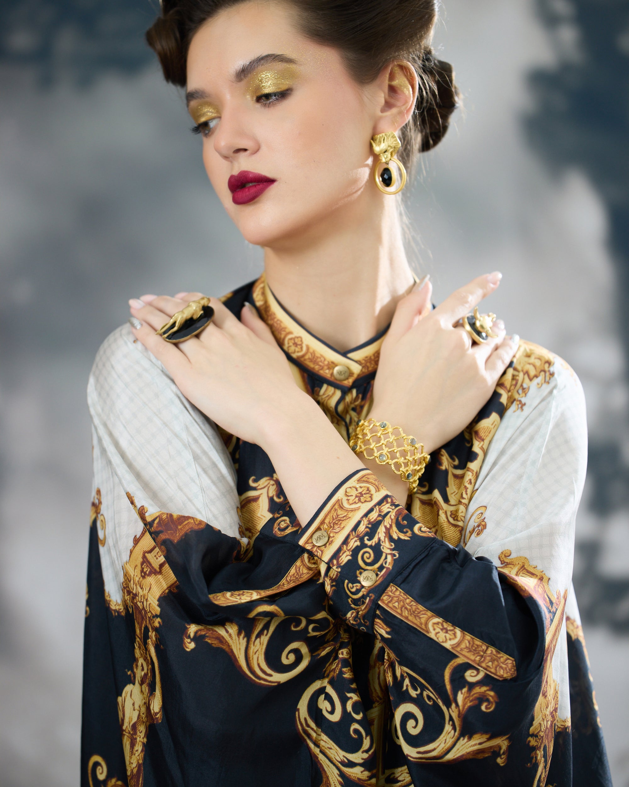 Rome : Dakota/Surilee - Black/Gold