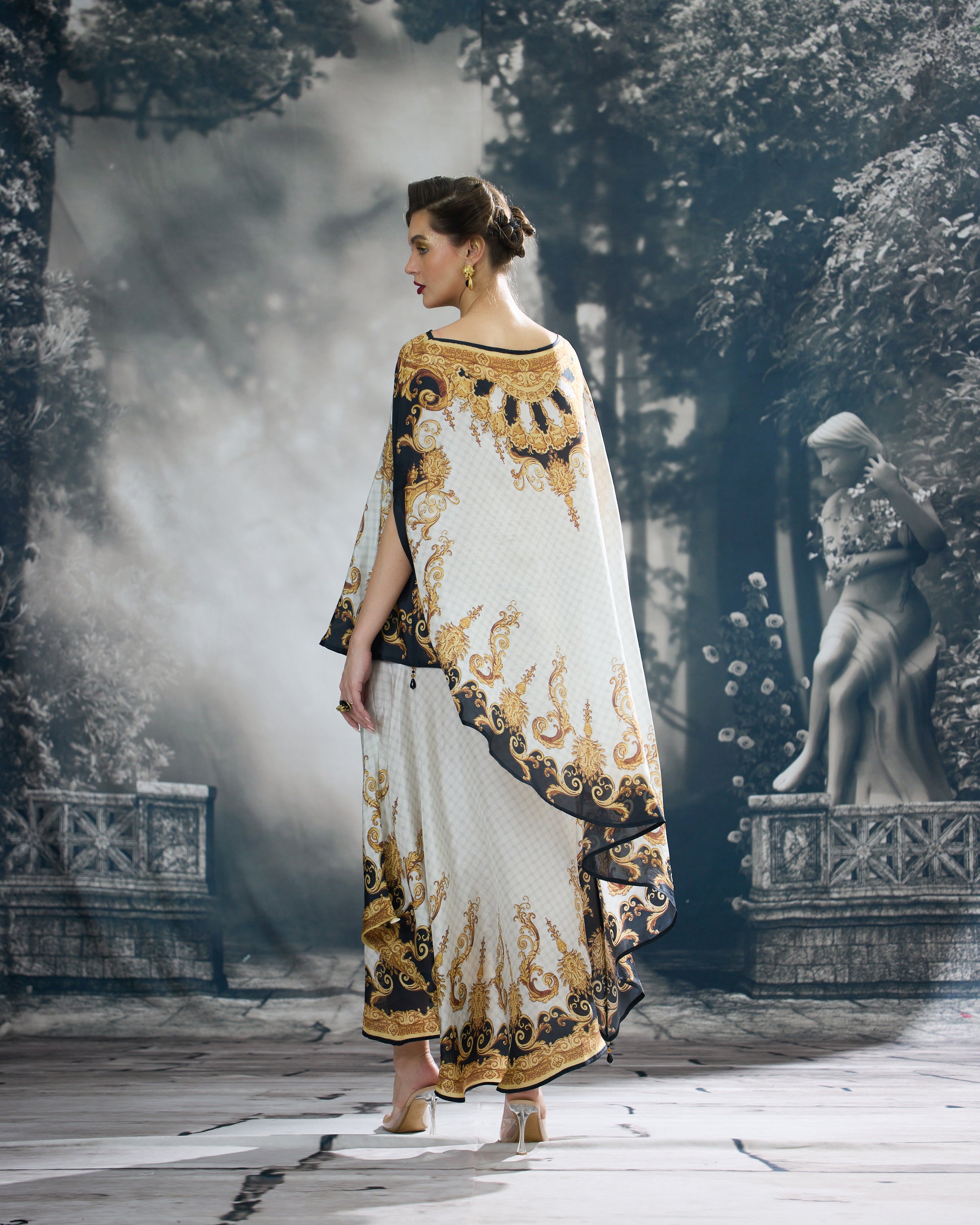 Rome : Kamini - Black/Gold