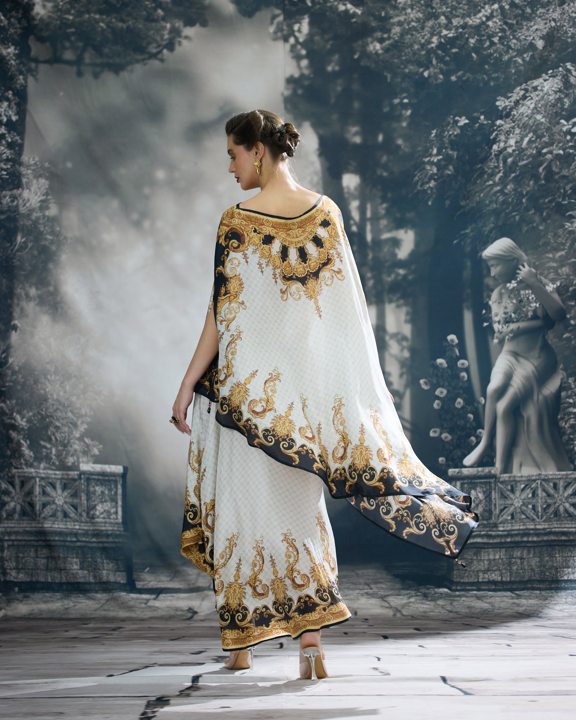Rome : Kamini - Black/Gold