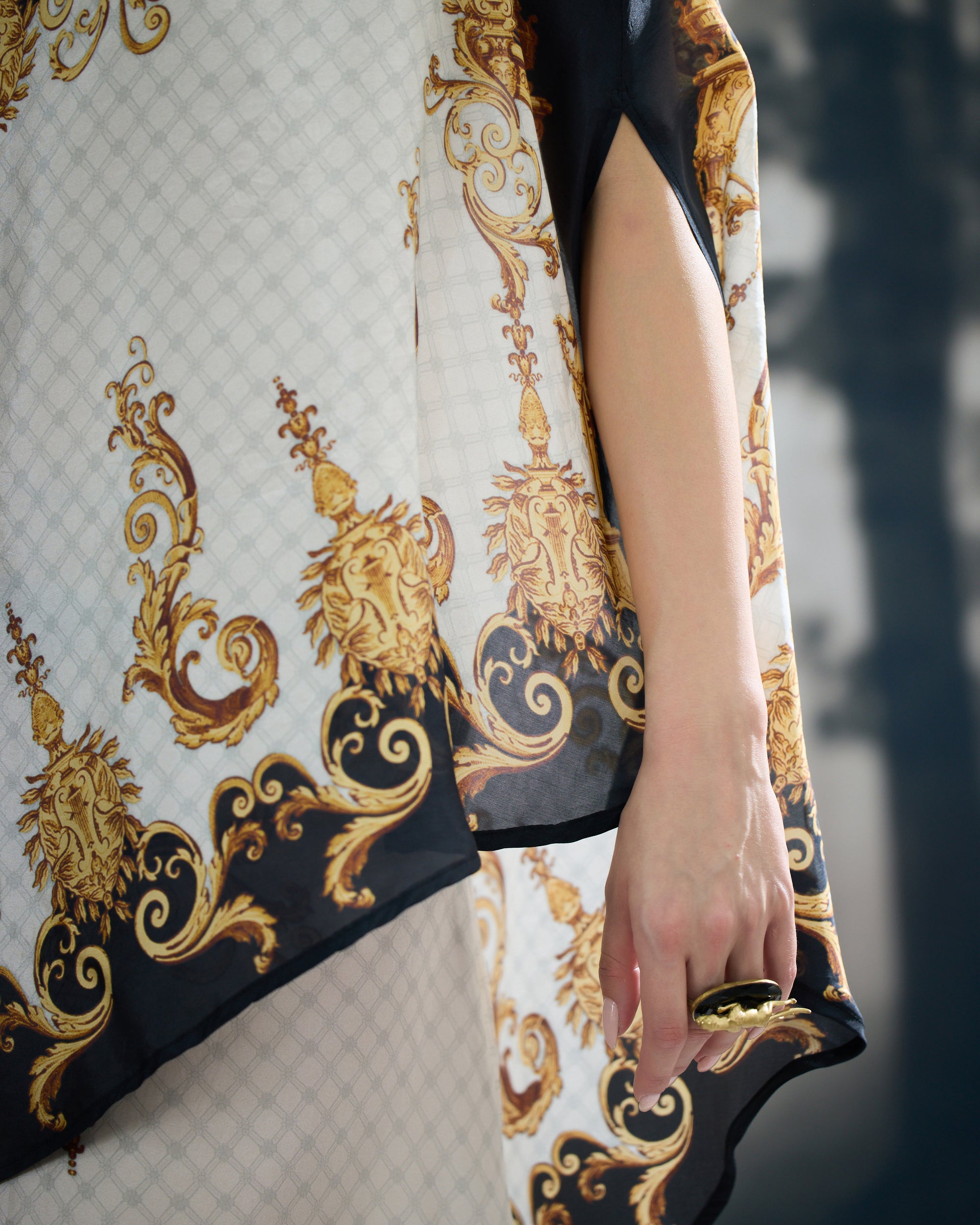 Rome : Kamini - Black/Gold