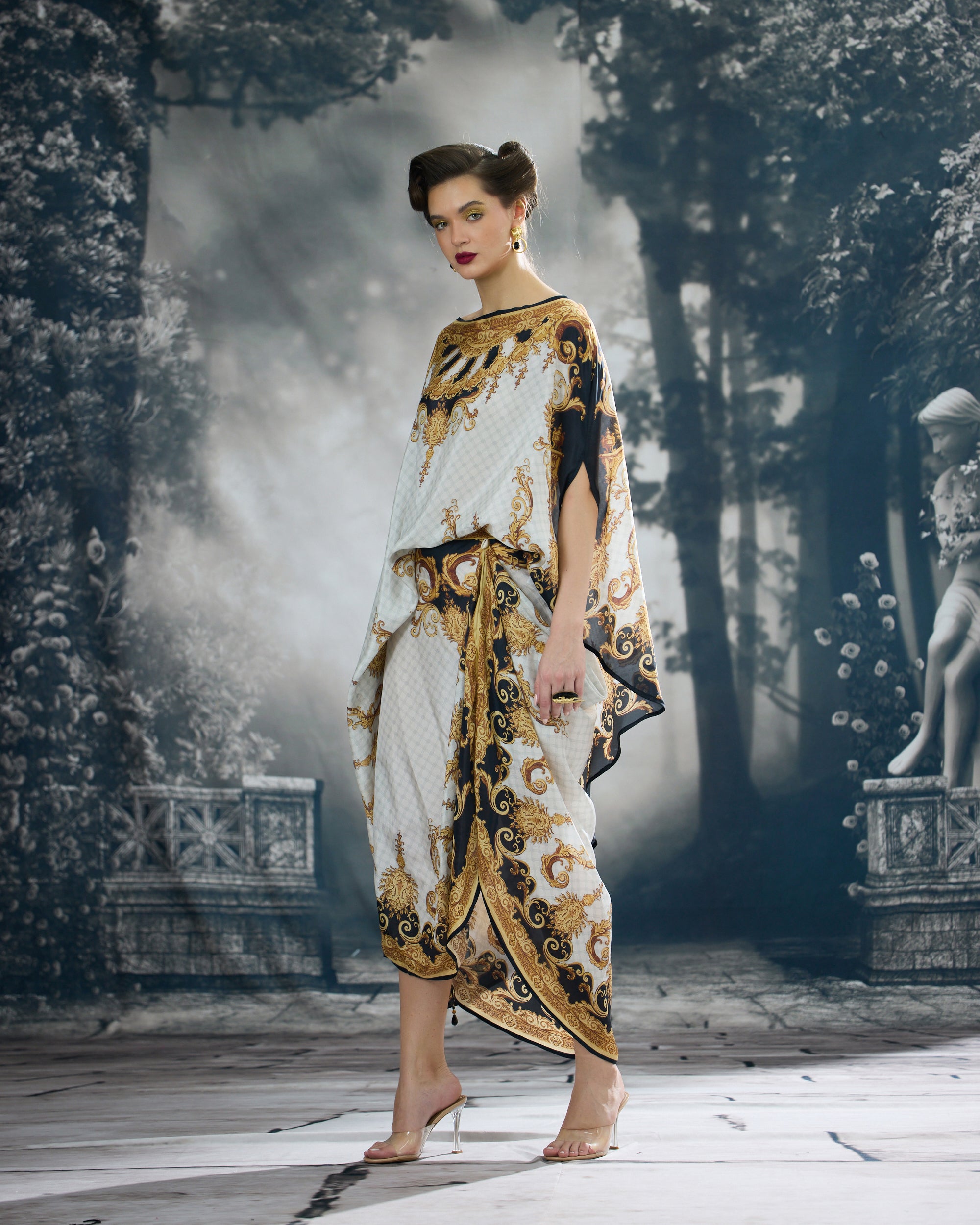 Rome : Kamini - Black/Gold