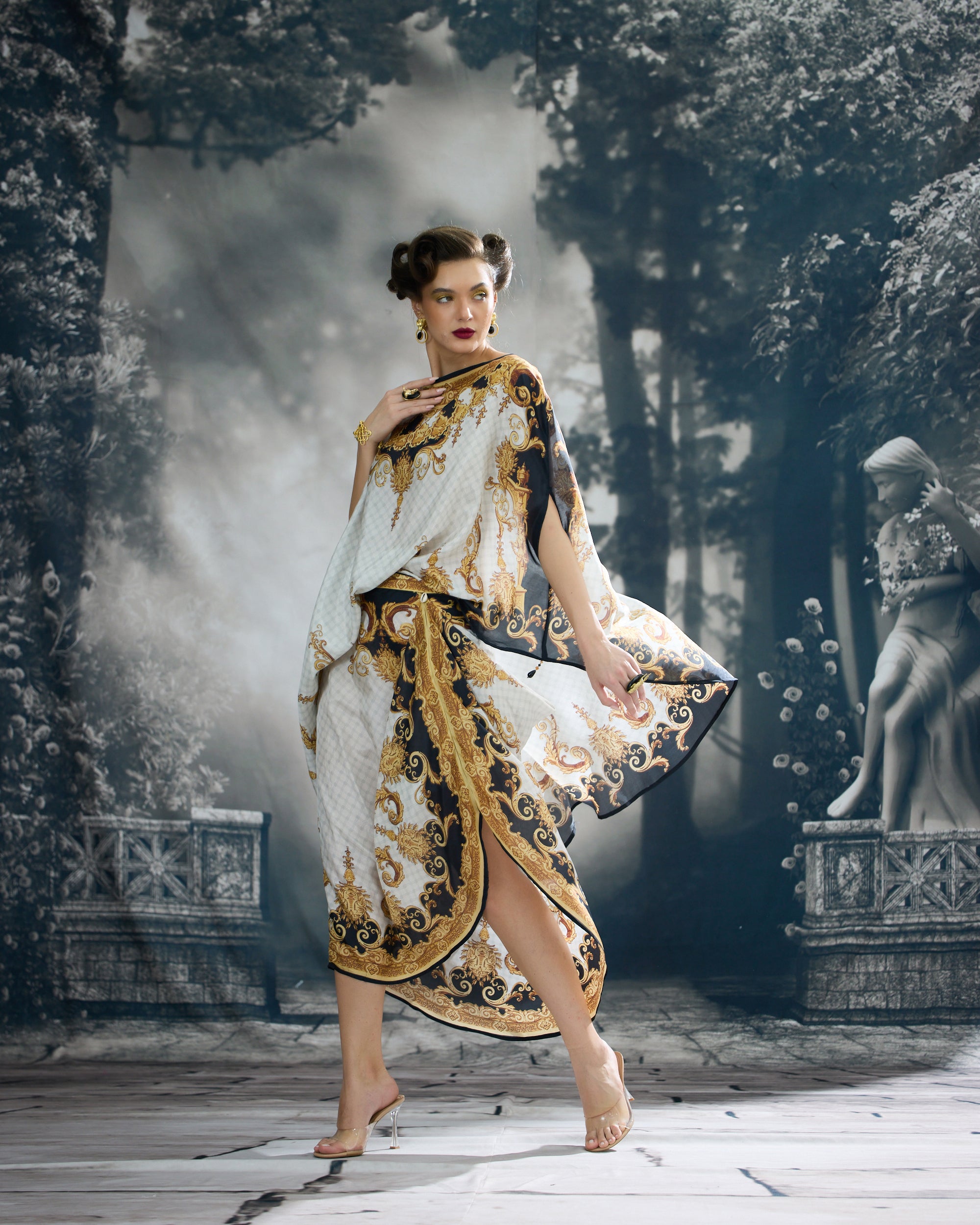 Rome : Kamini - Black/Gold