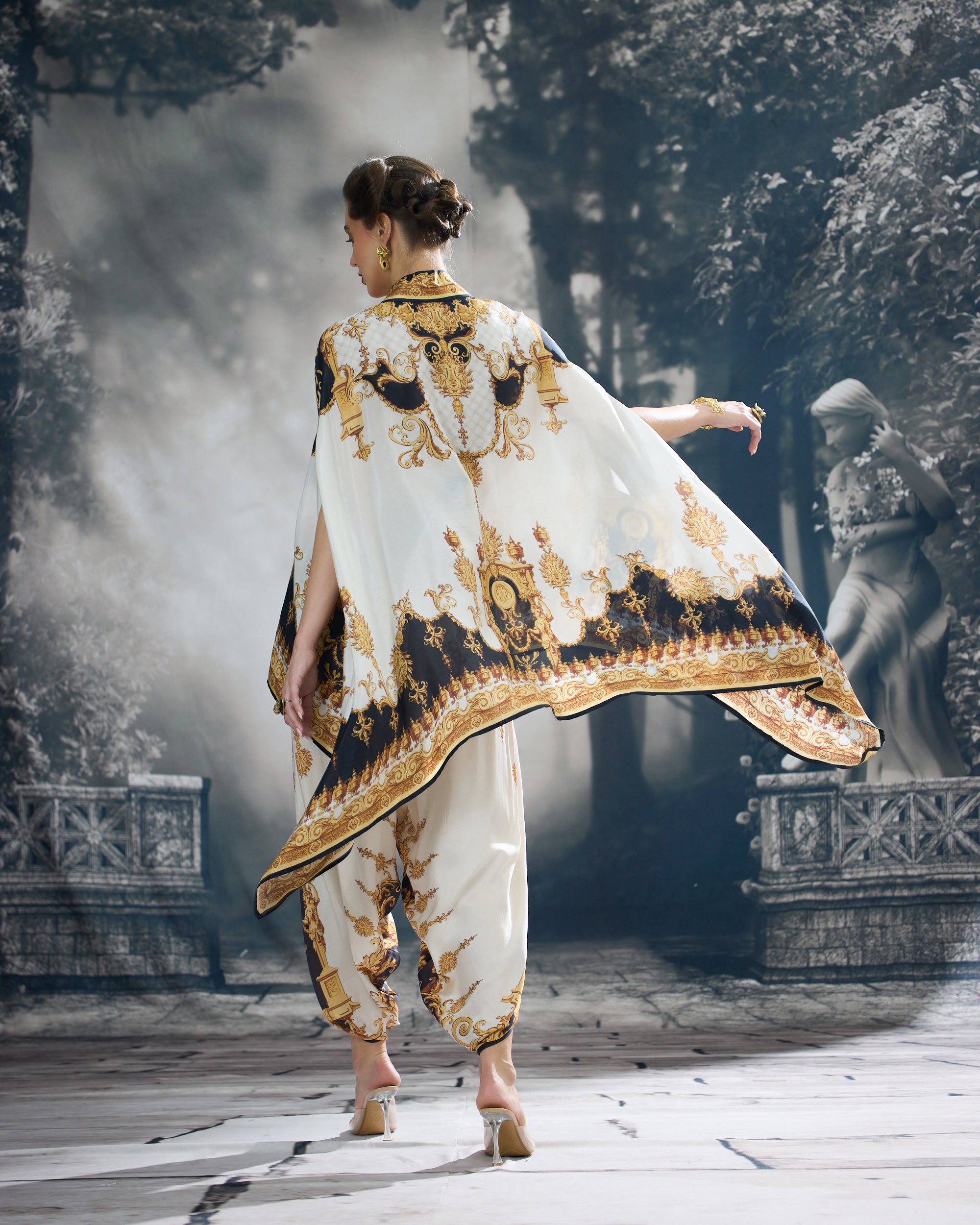 Rome : Chloe - Black/Gold