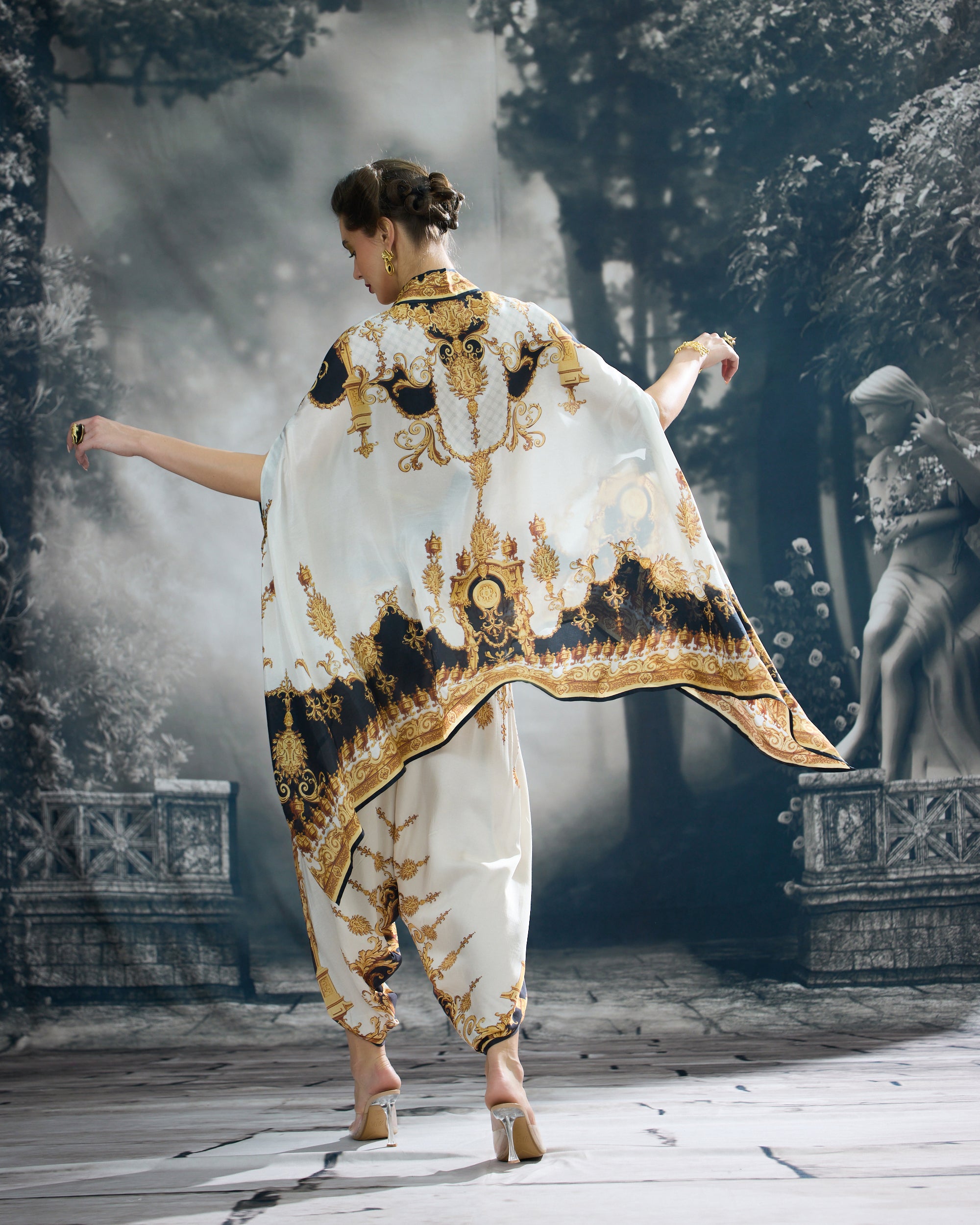 Rome : Chloe - Black/Gold
