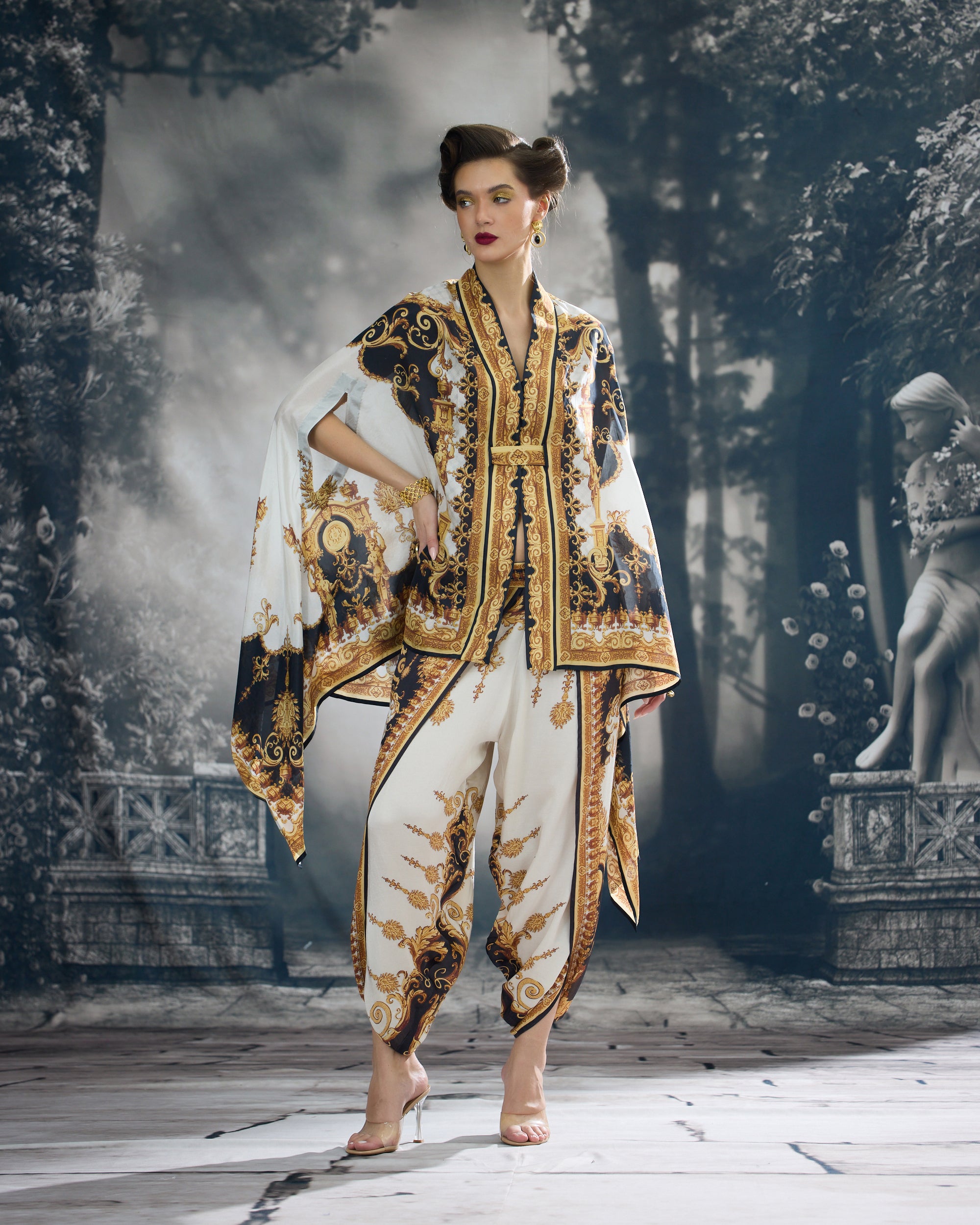 Rome : Chloe - Black/Gold
