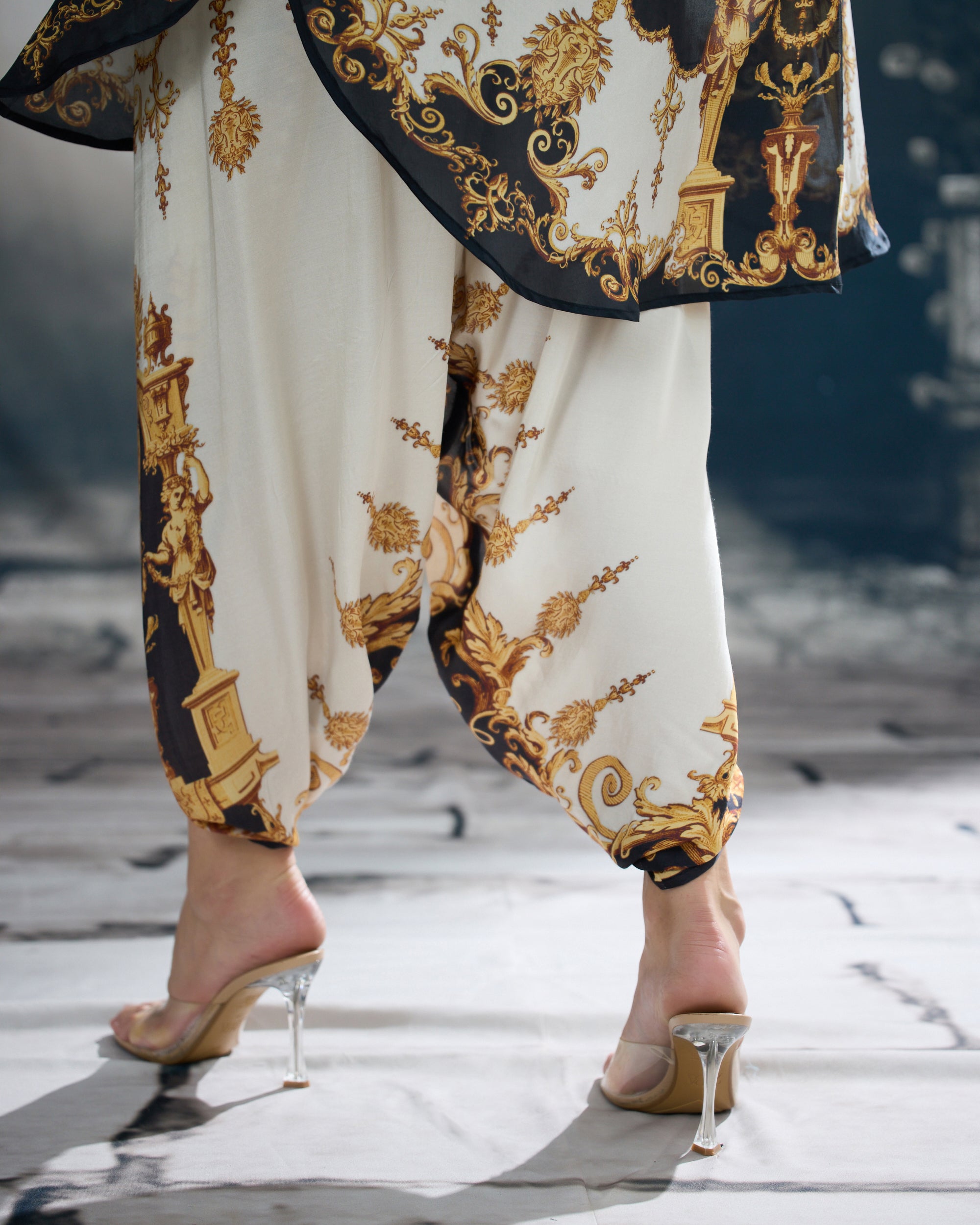 Rome : Mabel - Black/Gold