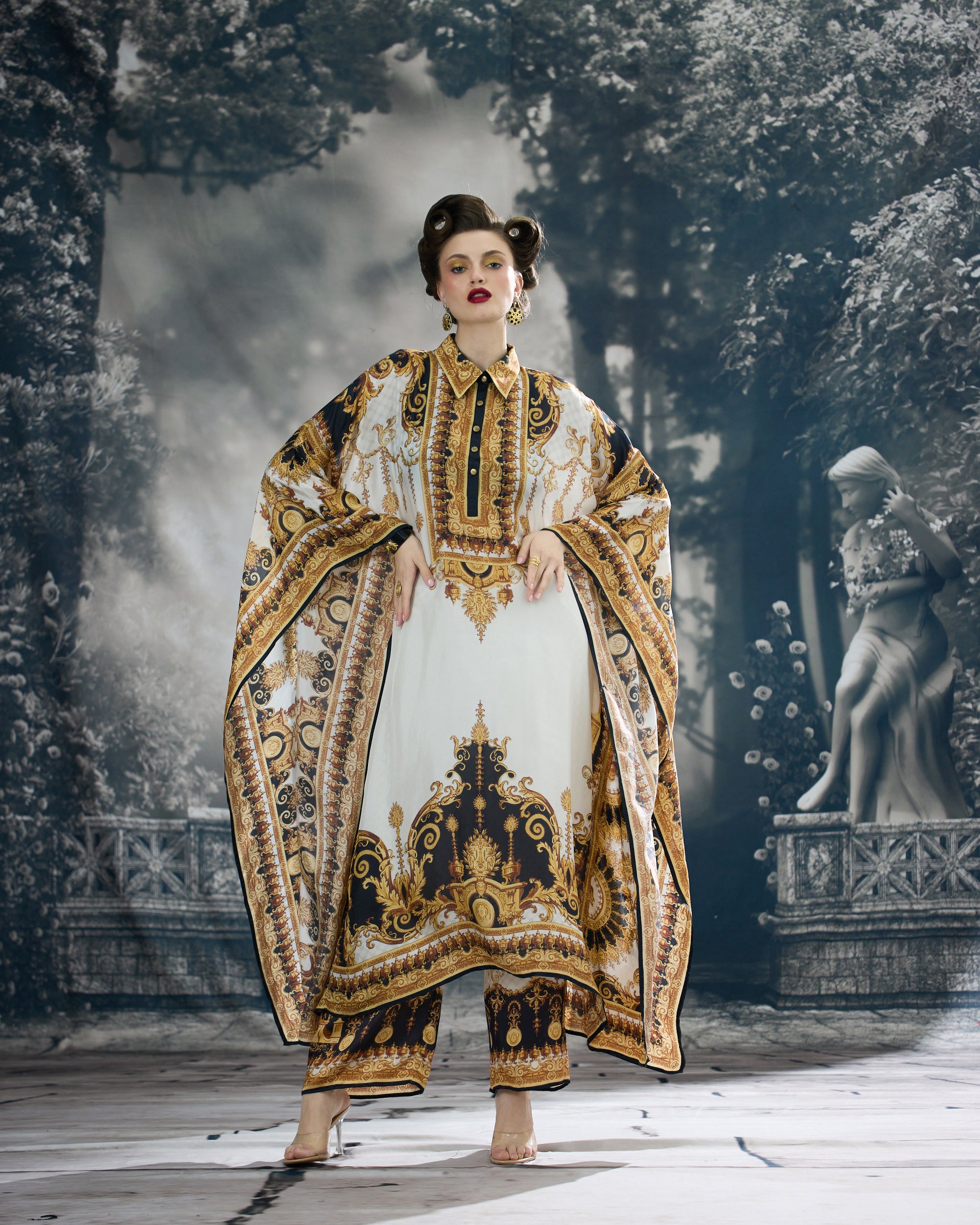 Rome : Sharifa - Black/Gold