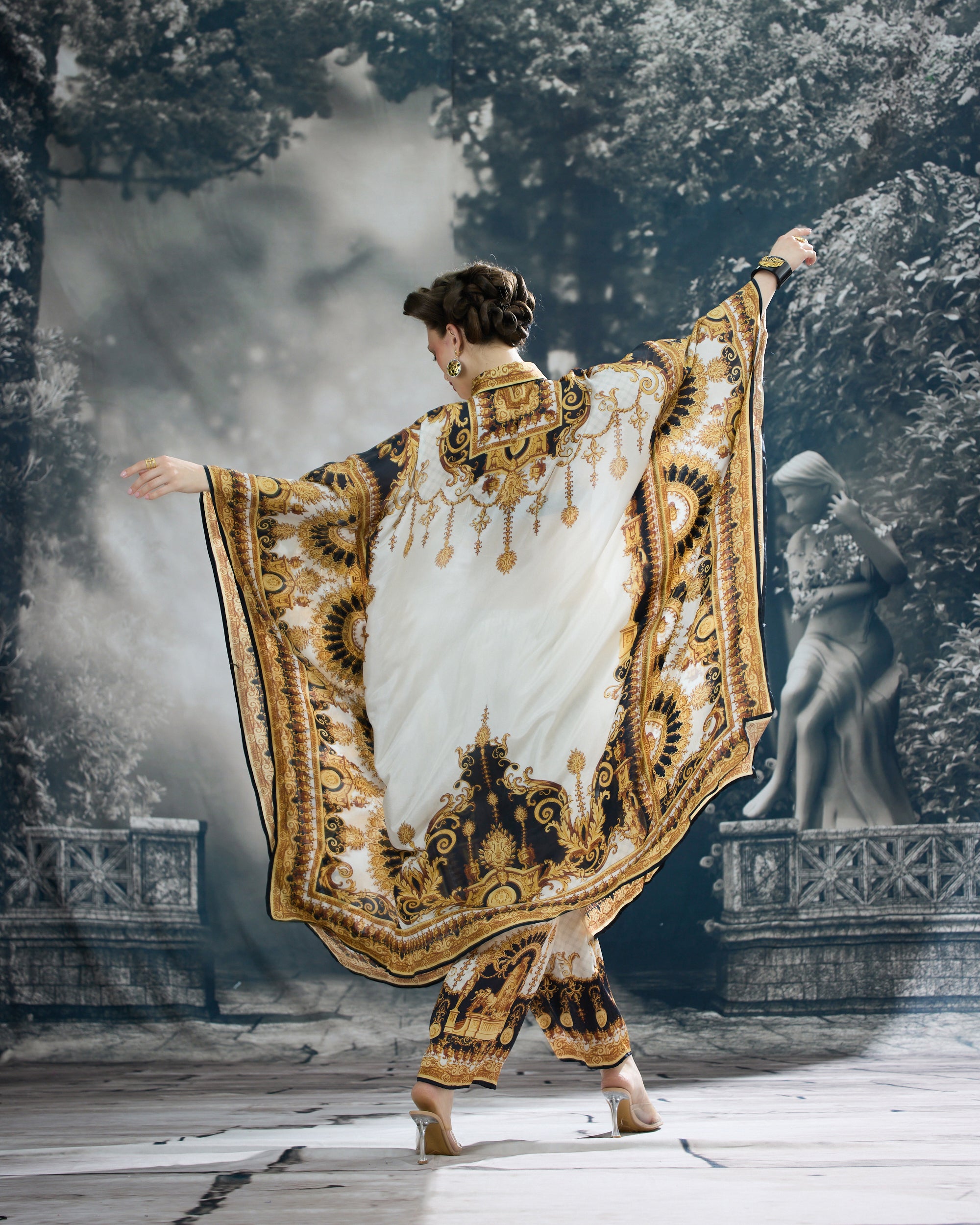 Rome : Sharifa - Black/Gold
