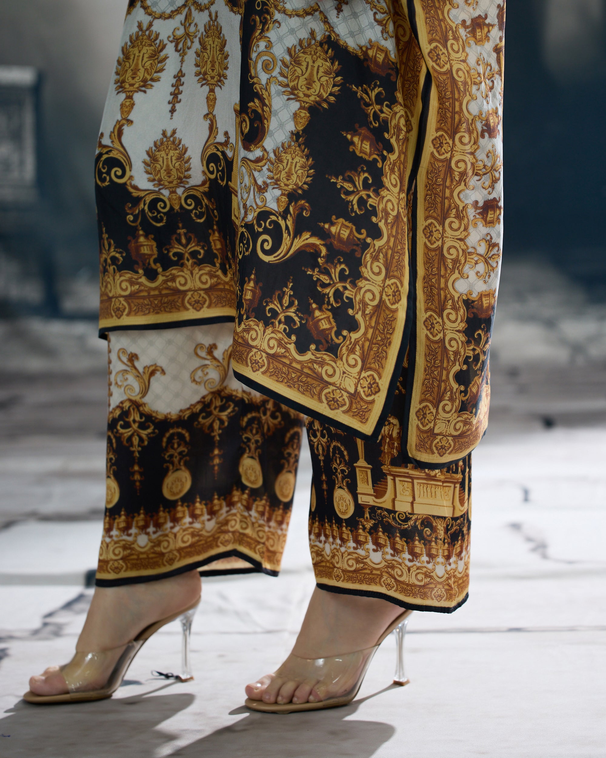Rome : Ghufrina - Black/Gold