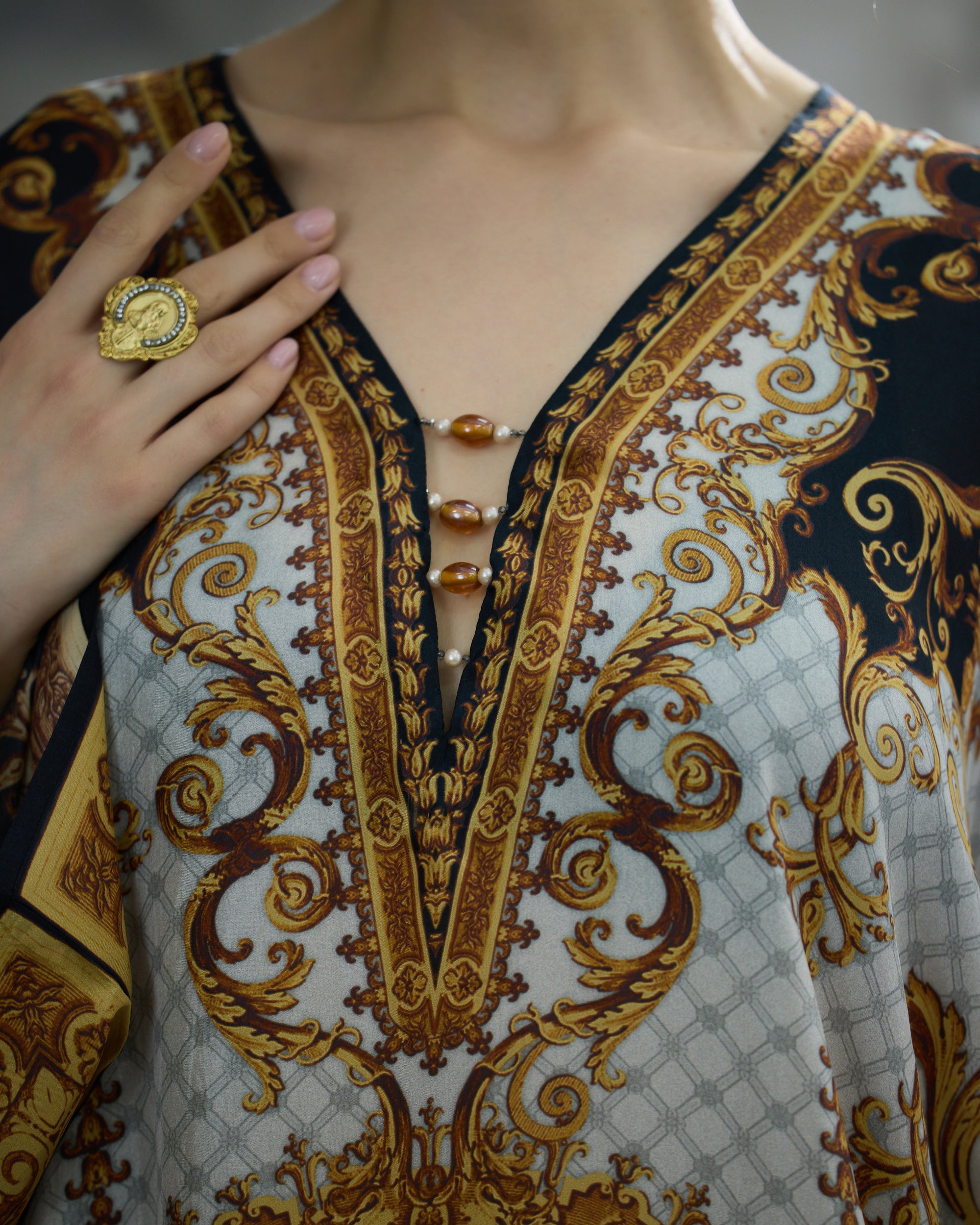 Rome : Ghufrina - Black/Gold