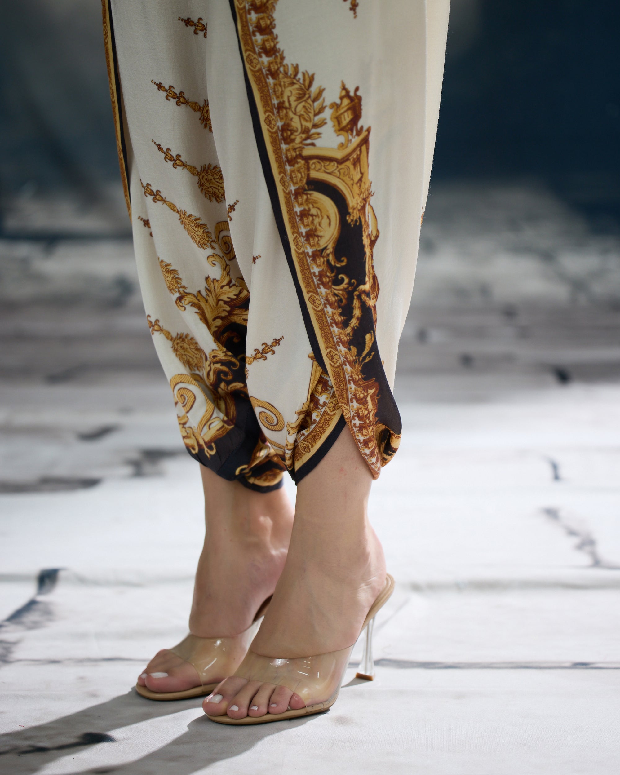 Rome : Chanel/Sonth -  Black/Gold