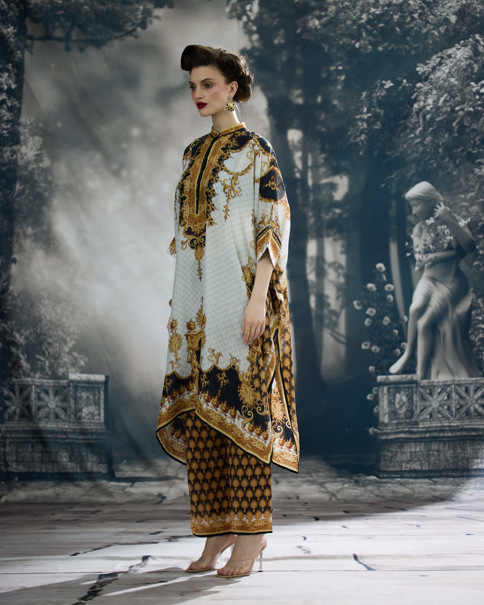 Rome : Chantelle - Black/Gold