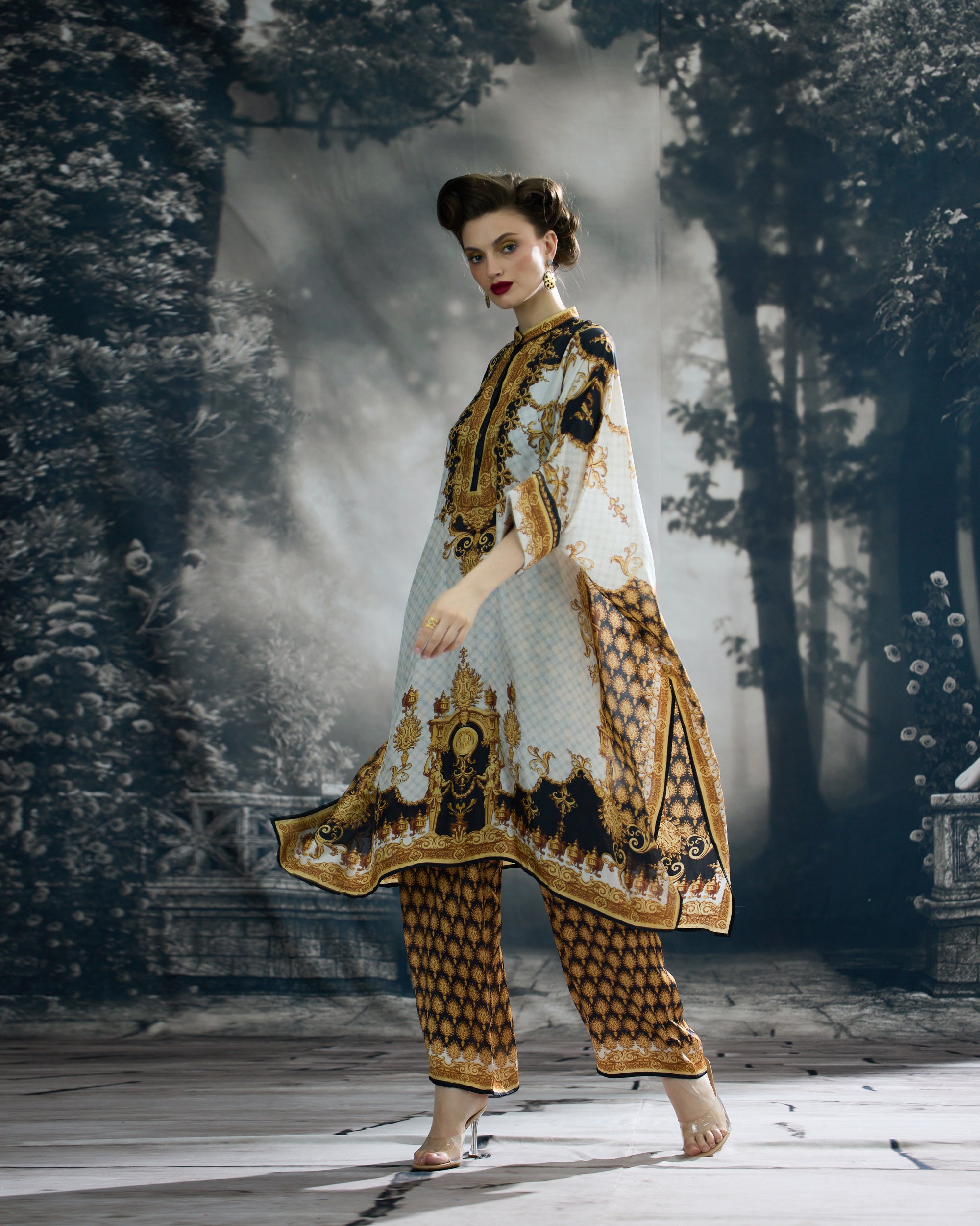 Rome : Chantelle - Black/Gold