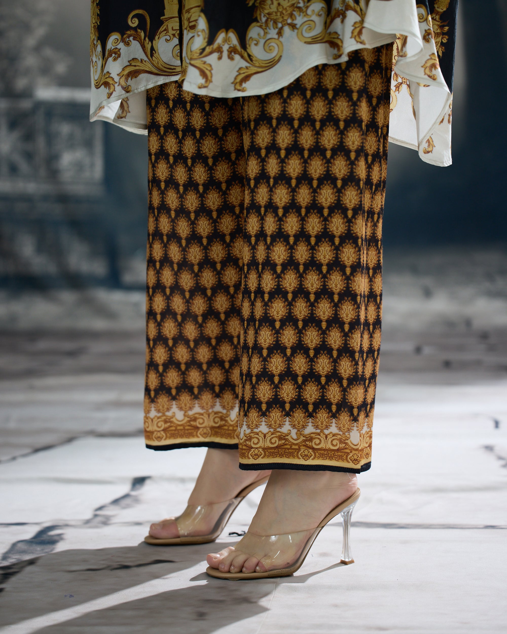 Rome : Kamara - Black/Gold