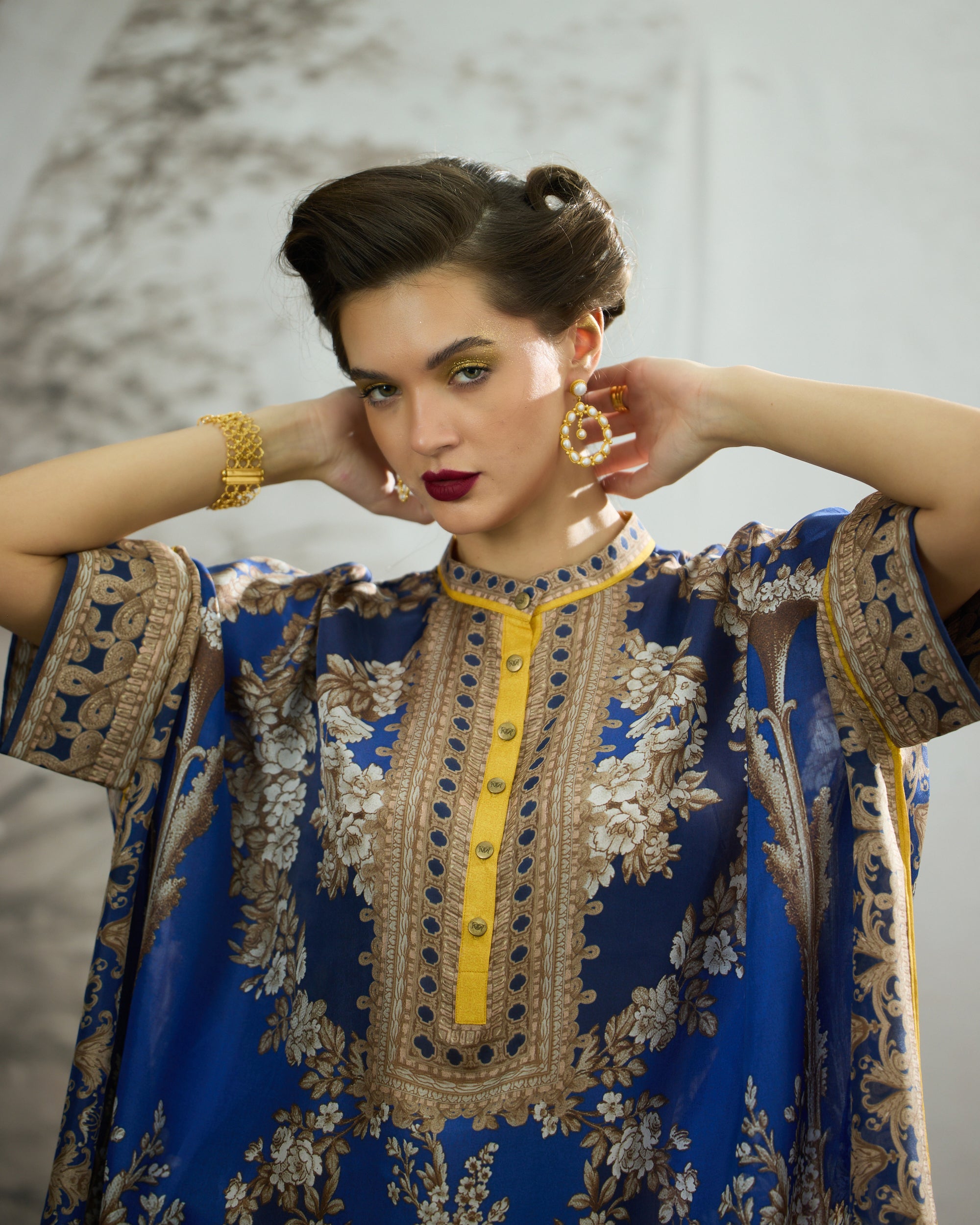 Rome : Chanel 36" - Blue