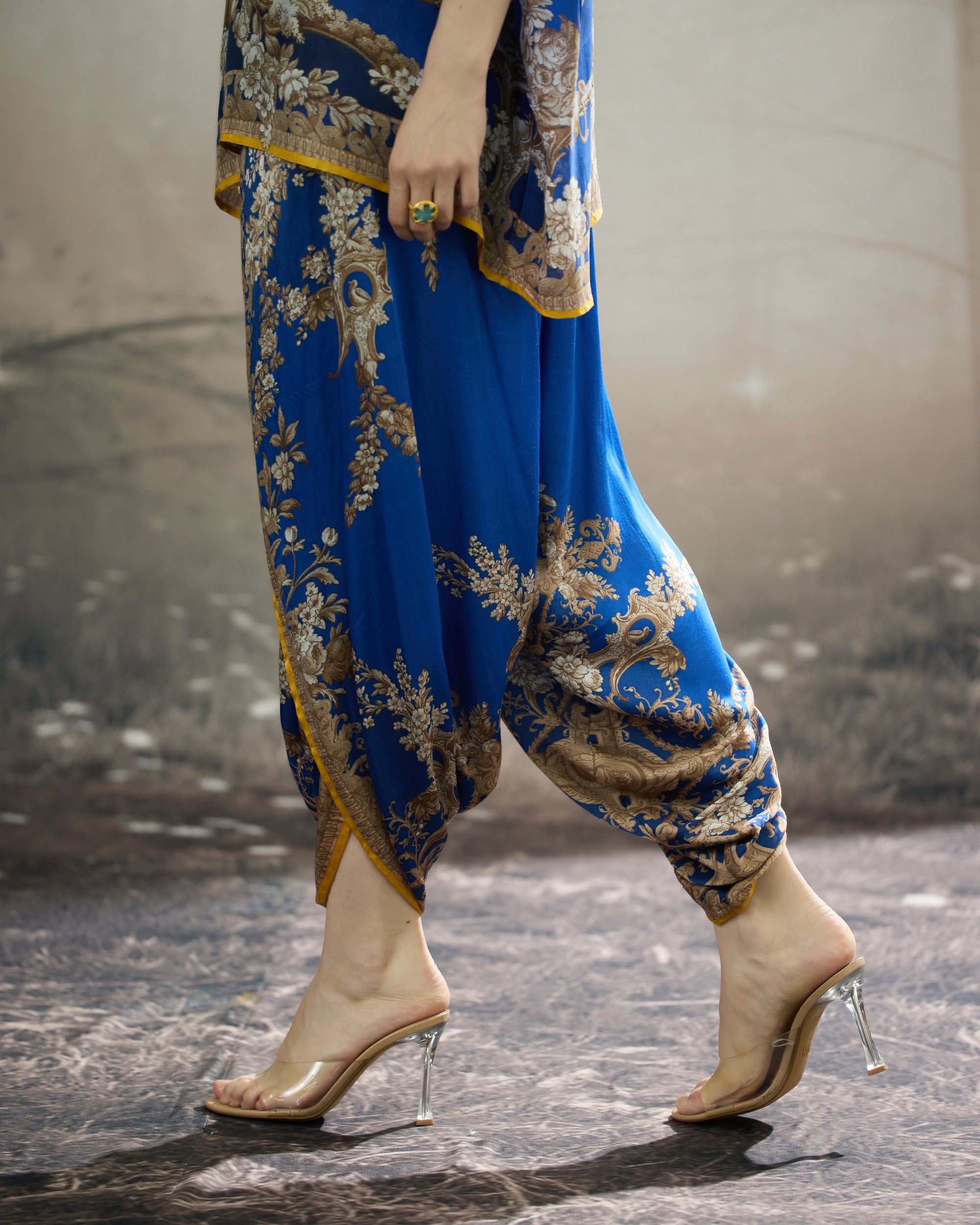Rome : Chanel/Sonth -  Blue