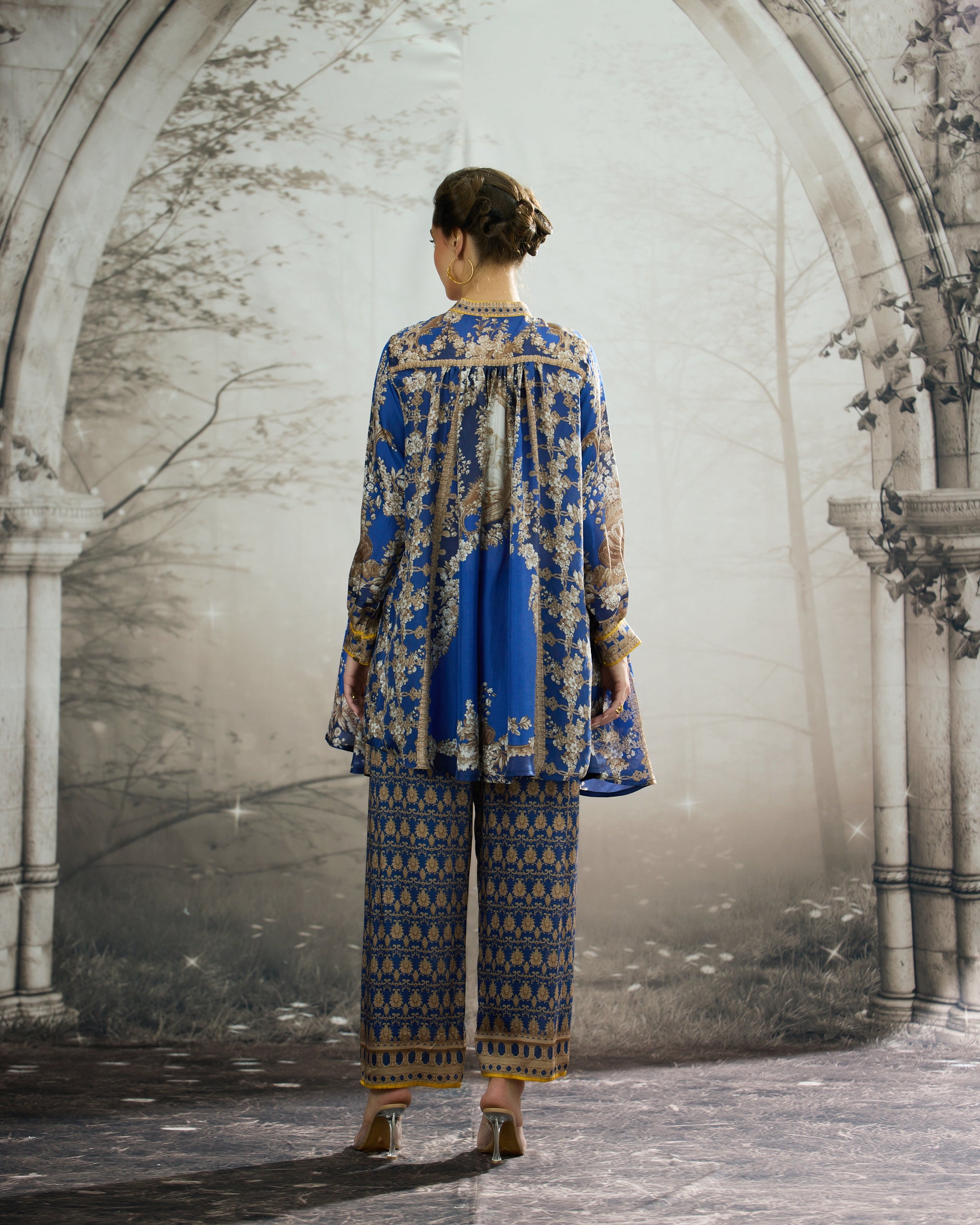 Rome : Nilofer - Blue