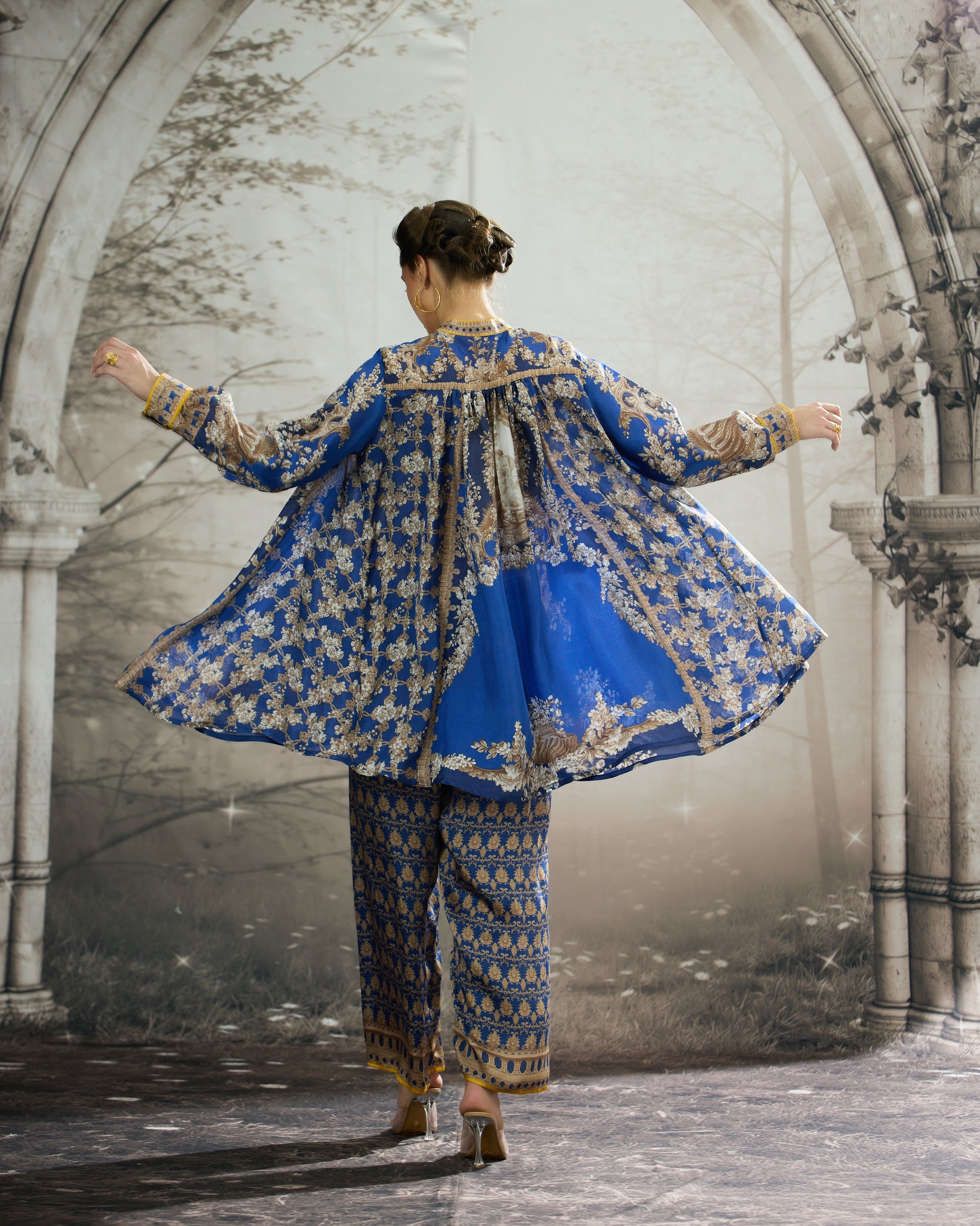 Rome : Nilofer - Blue