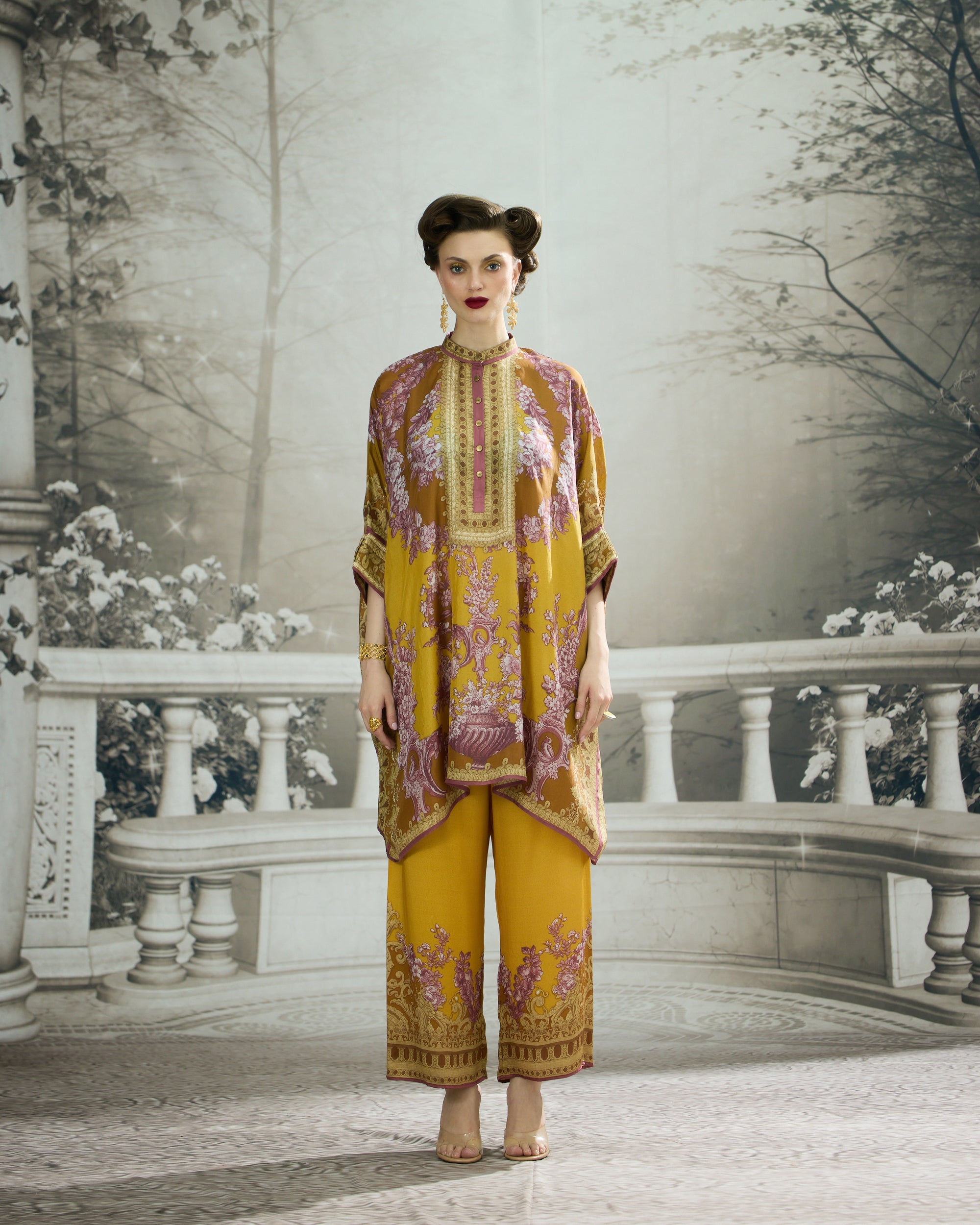Rome : Chanel 36" - Mustard