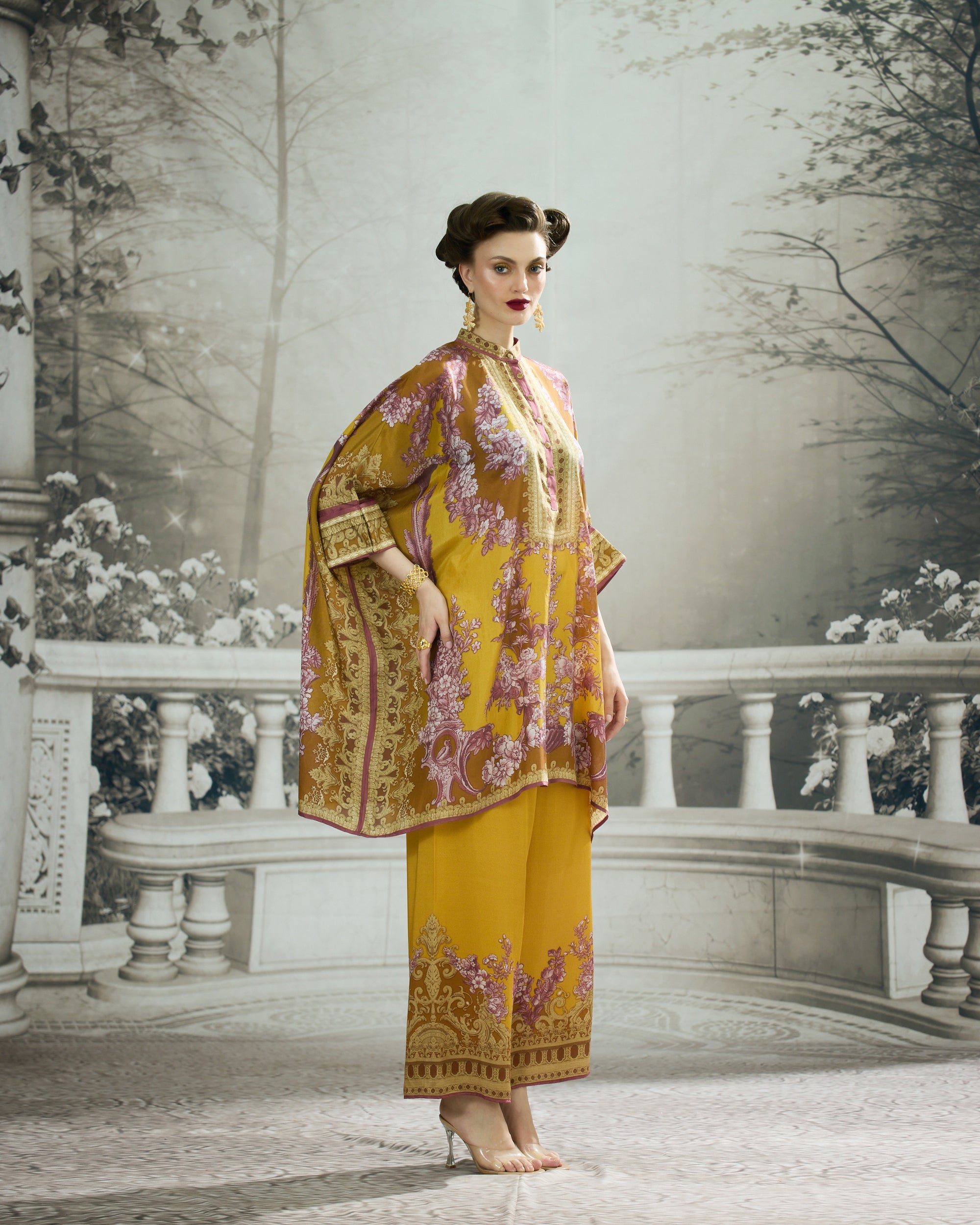 Rome : Chanel 36" - Mustard