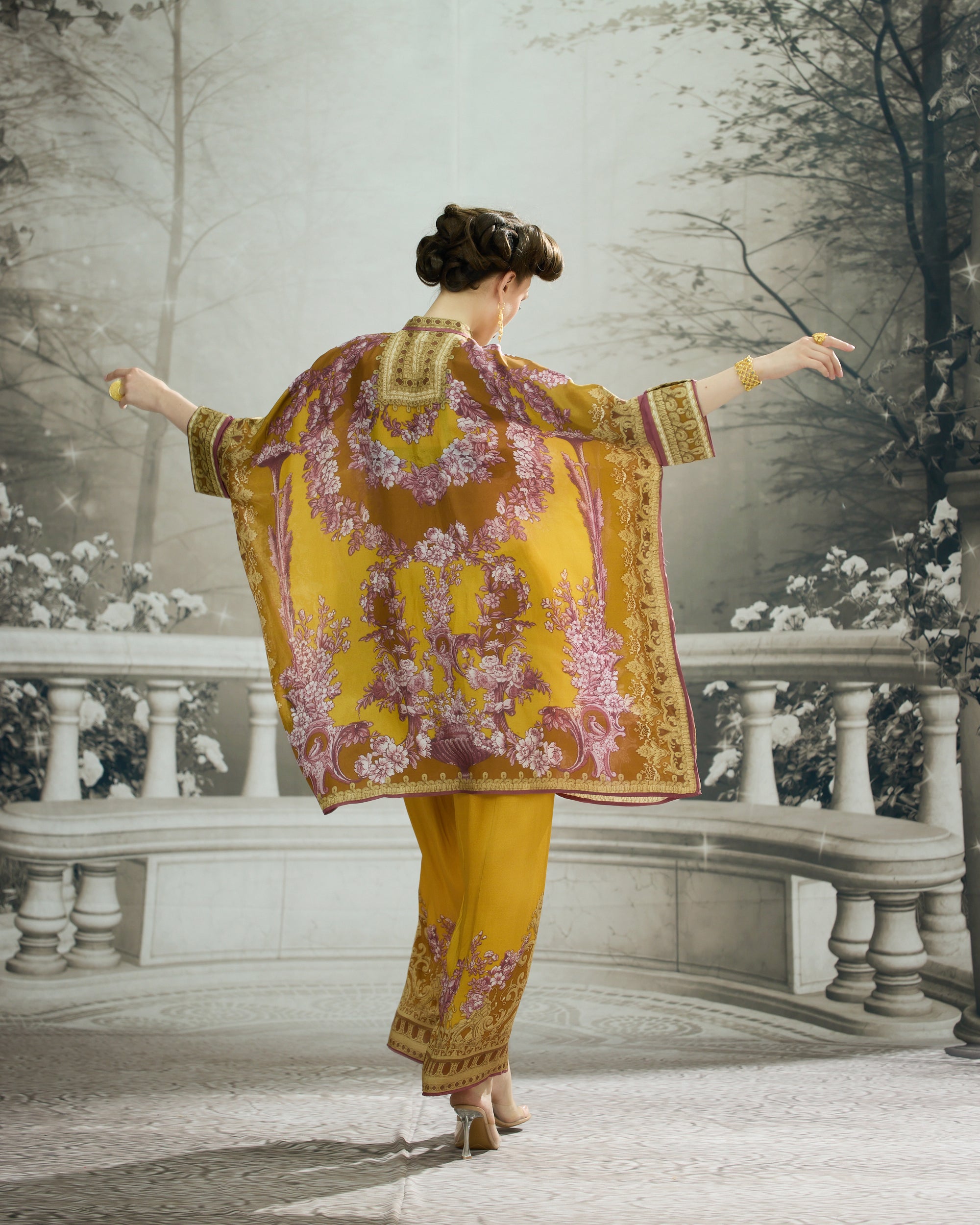 Rome : Chanel 36" - Mustard